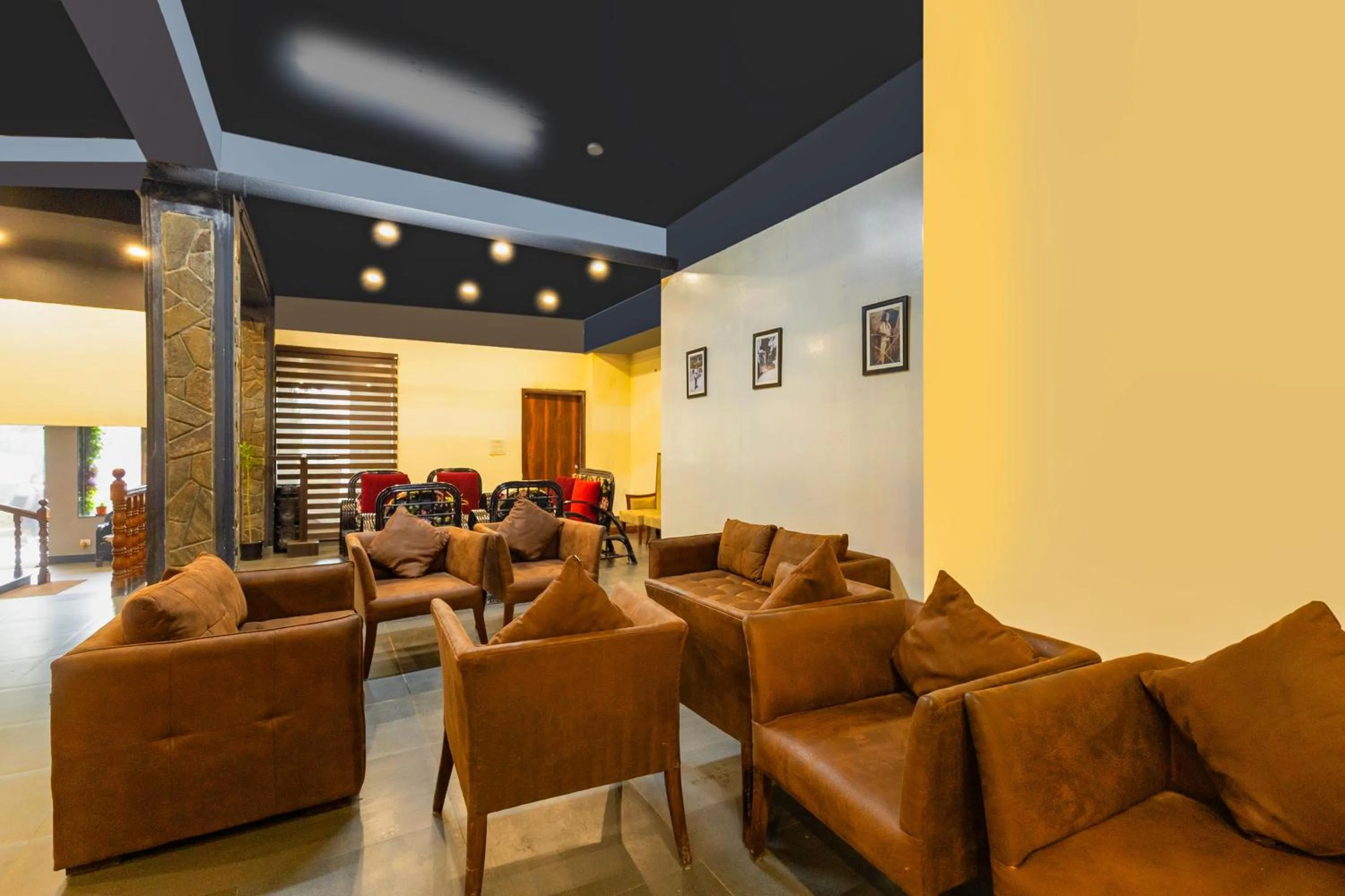 Banquet/Function facilities in Sumitel Queens Yard