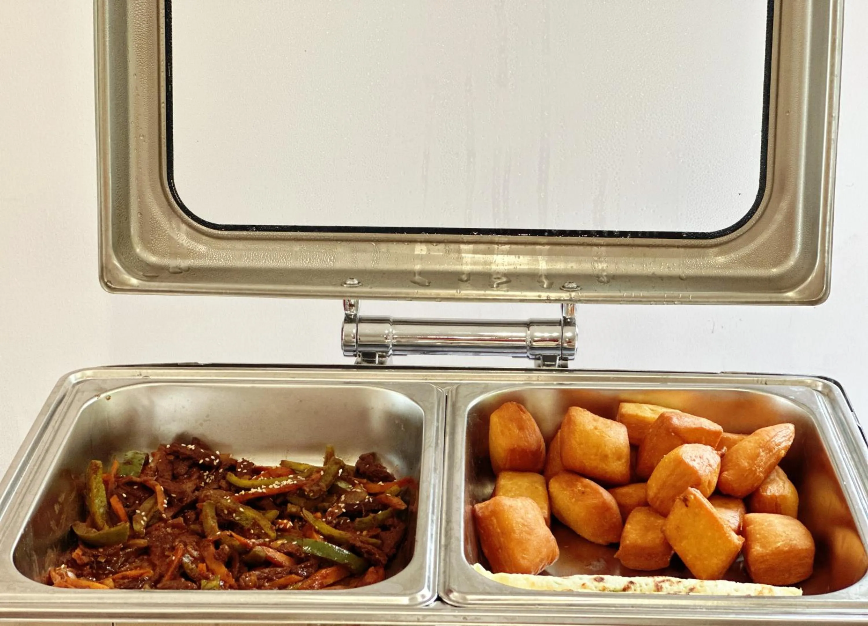 Buffet breakfast in No 33 Lodge