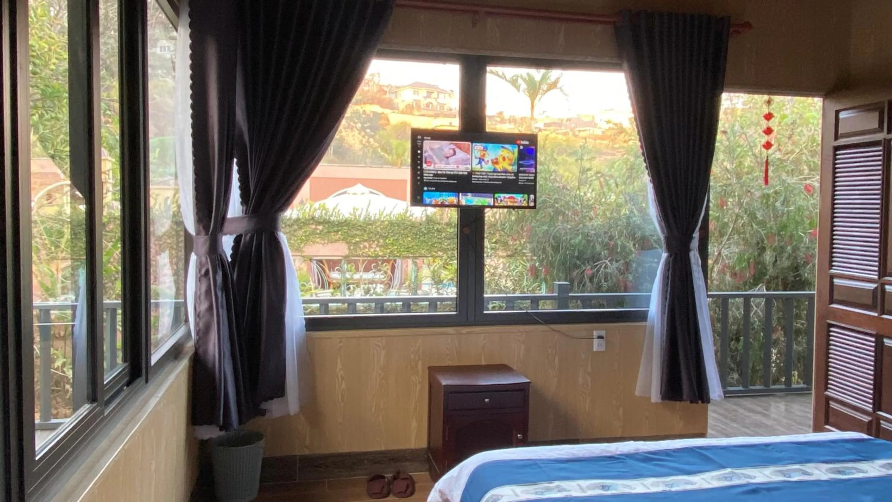 TV and multimedia, Bed in Malá home & coffee