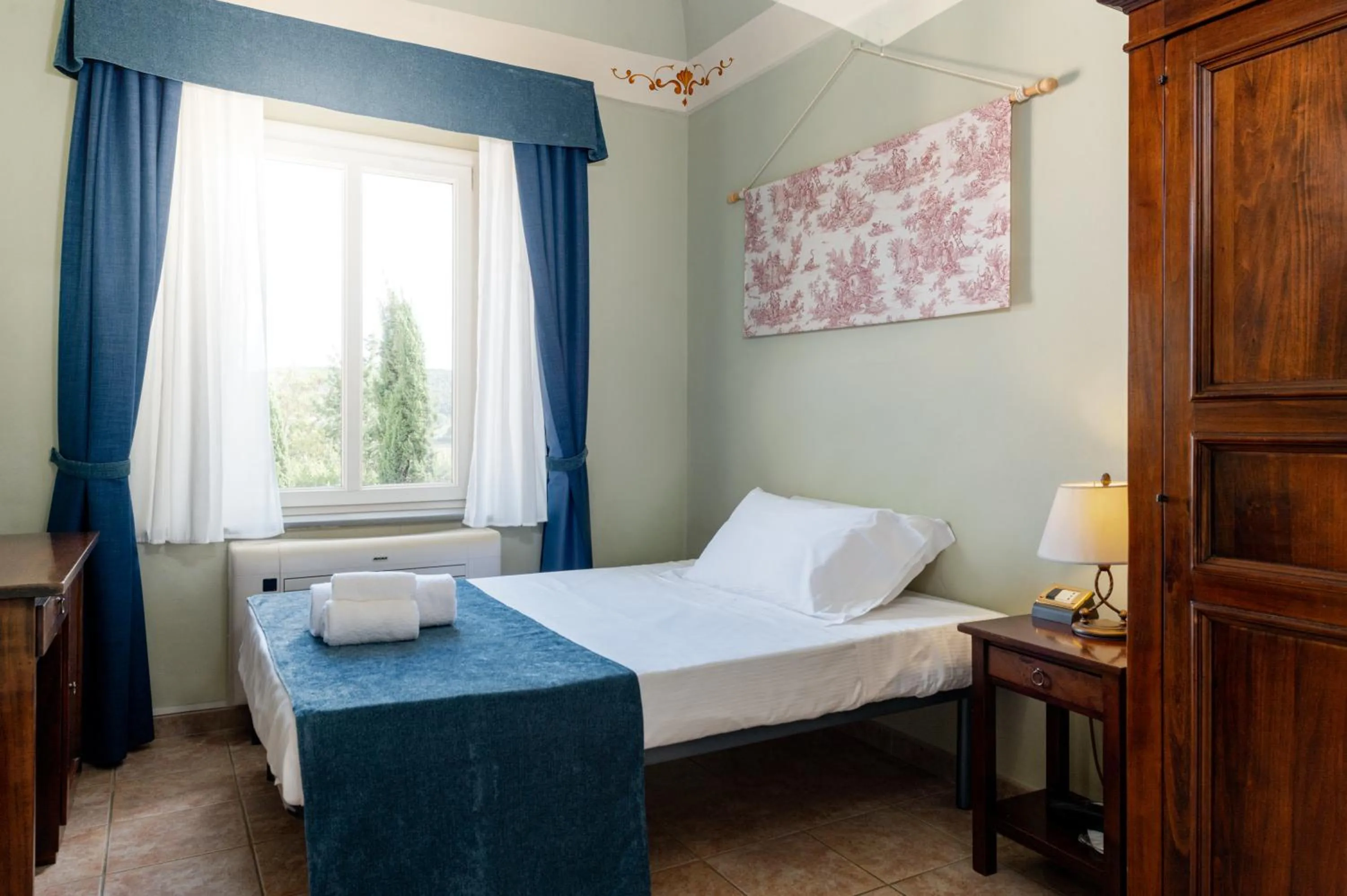 View (from property/room), Bed in Borgo San Martino - Residence Hotel & SPA