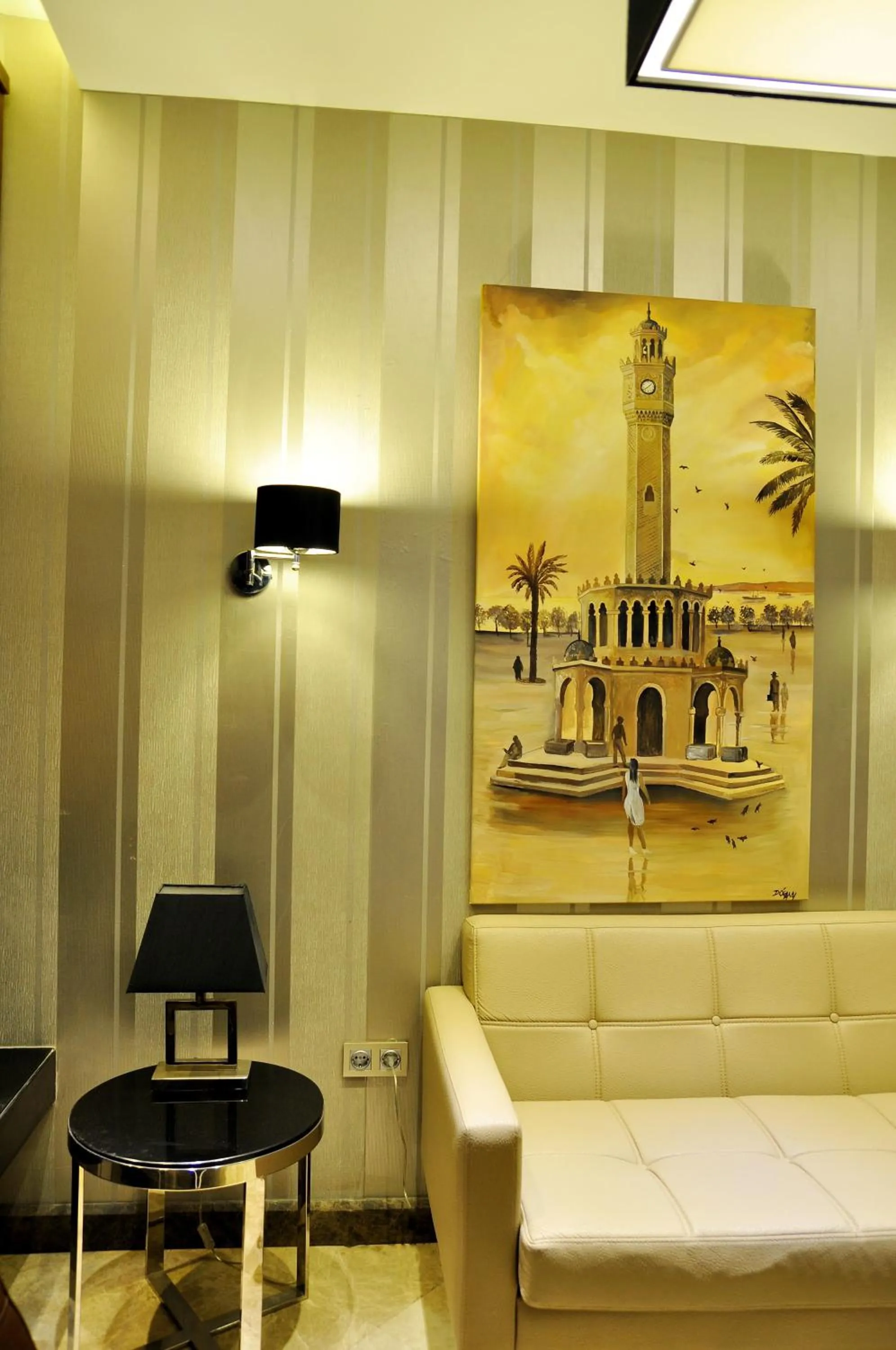 Lobby or reception in Avin Hotel