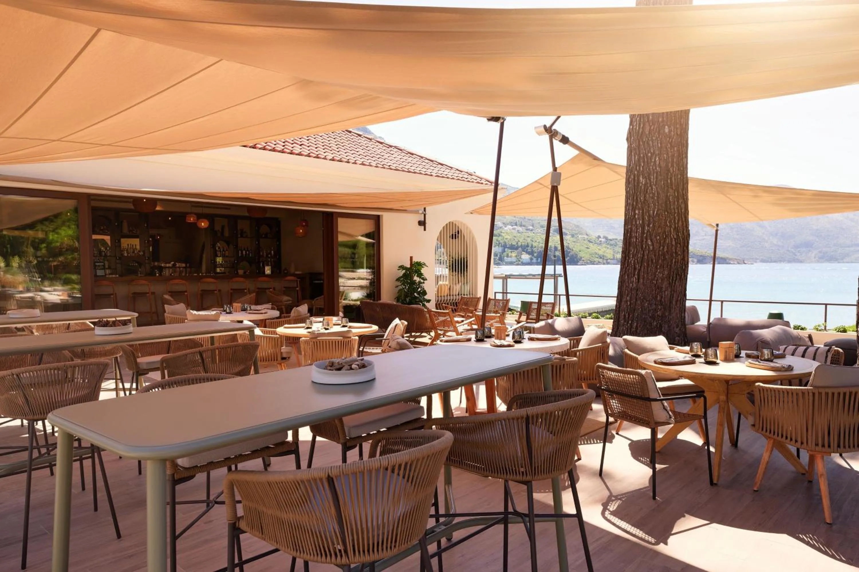 Restaurant/places to eat in Sheraton Dubrovnik Riviera Hotel
