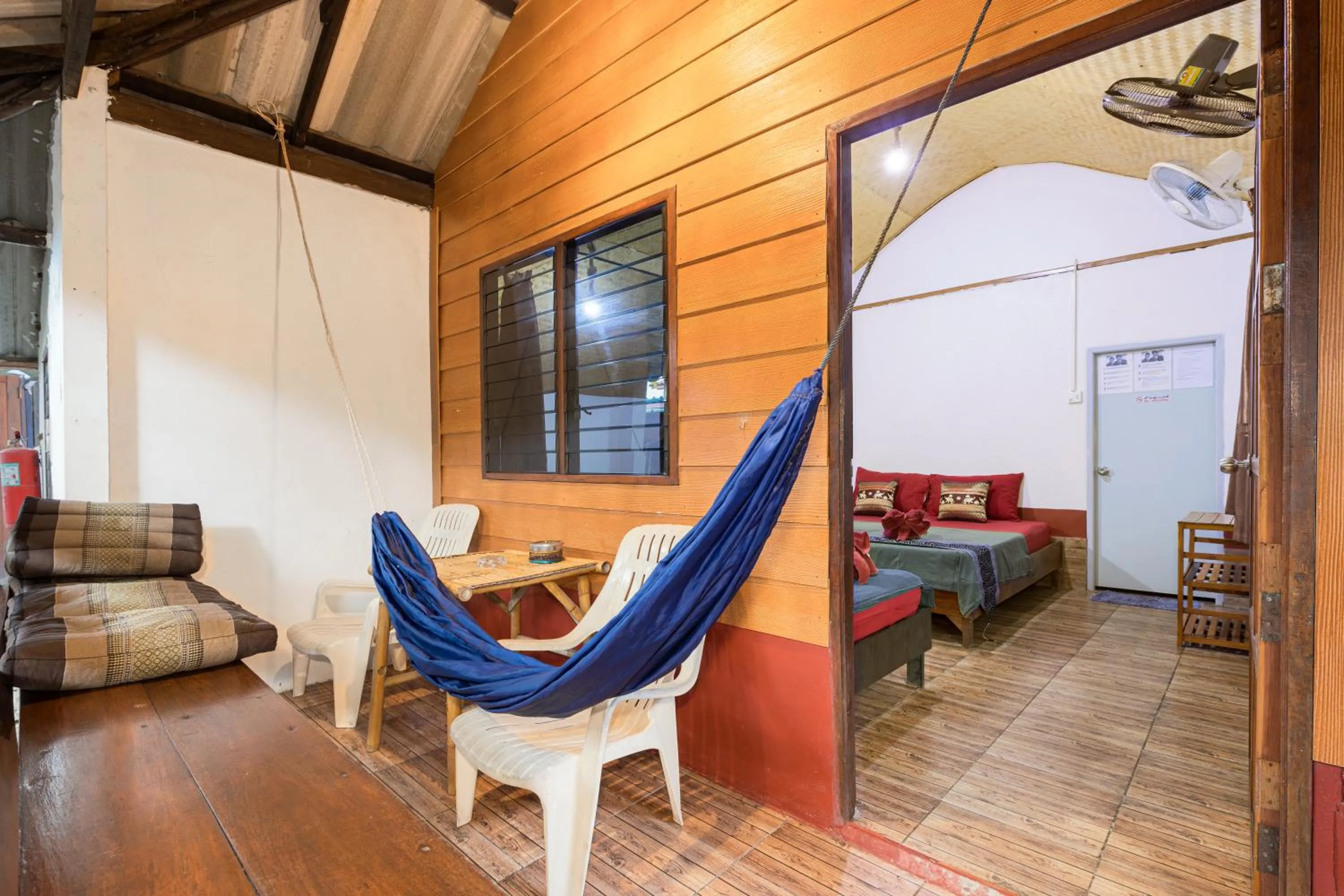 Balcony/Terrace, Bed in Family Song Koh Lipe