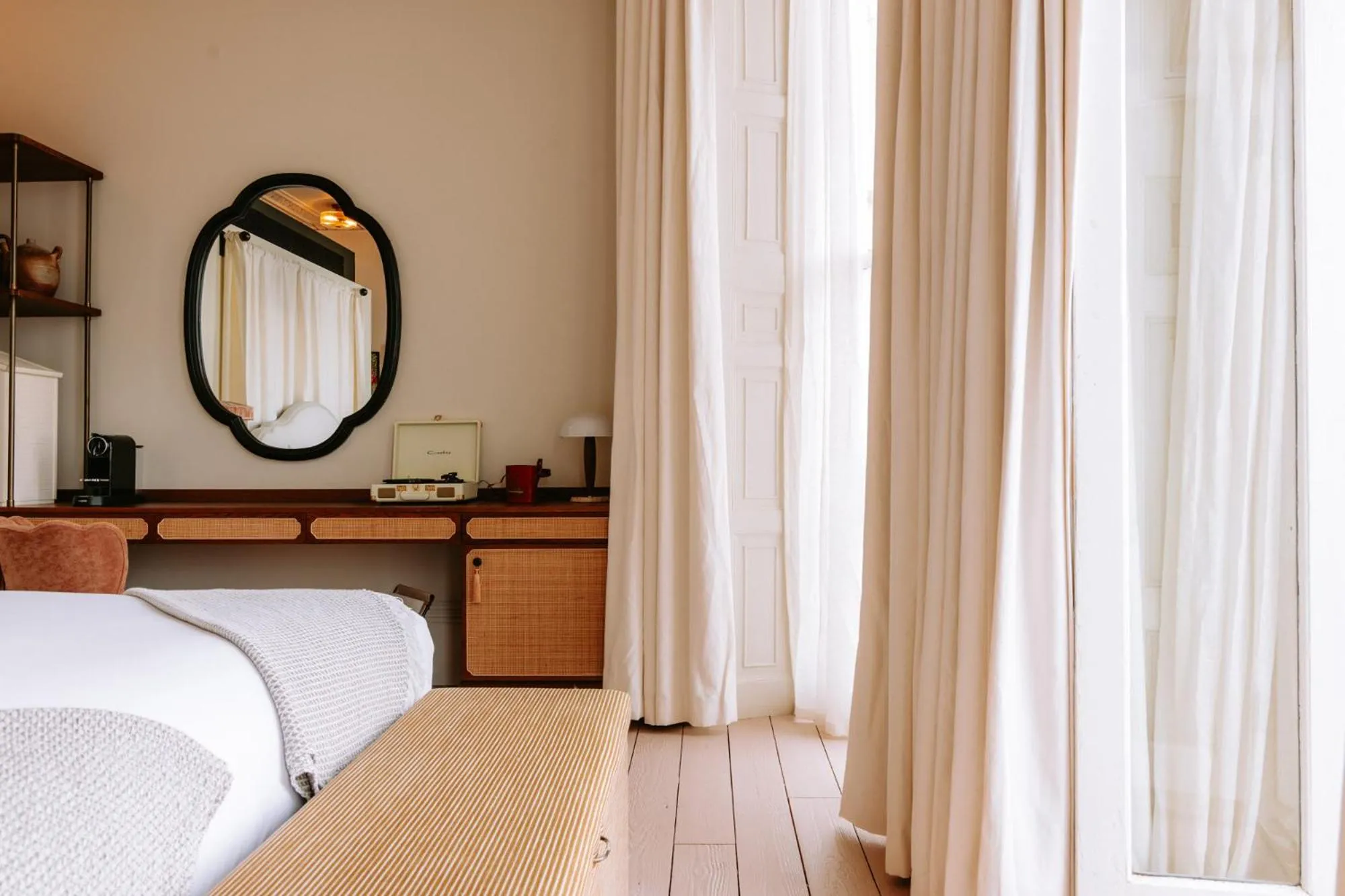 Bedroom, Bed in No.124 by GuestHouse, Brighton