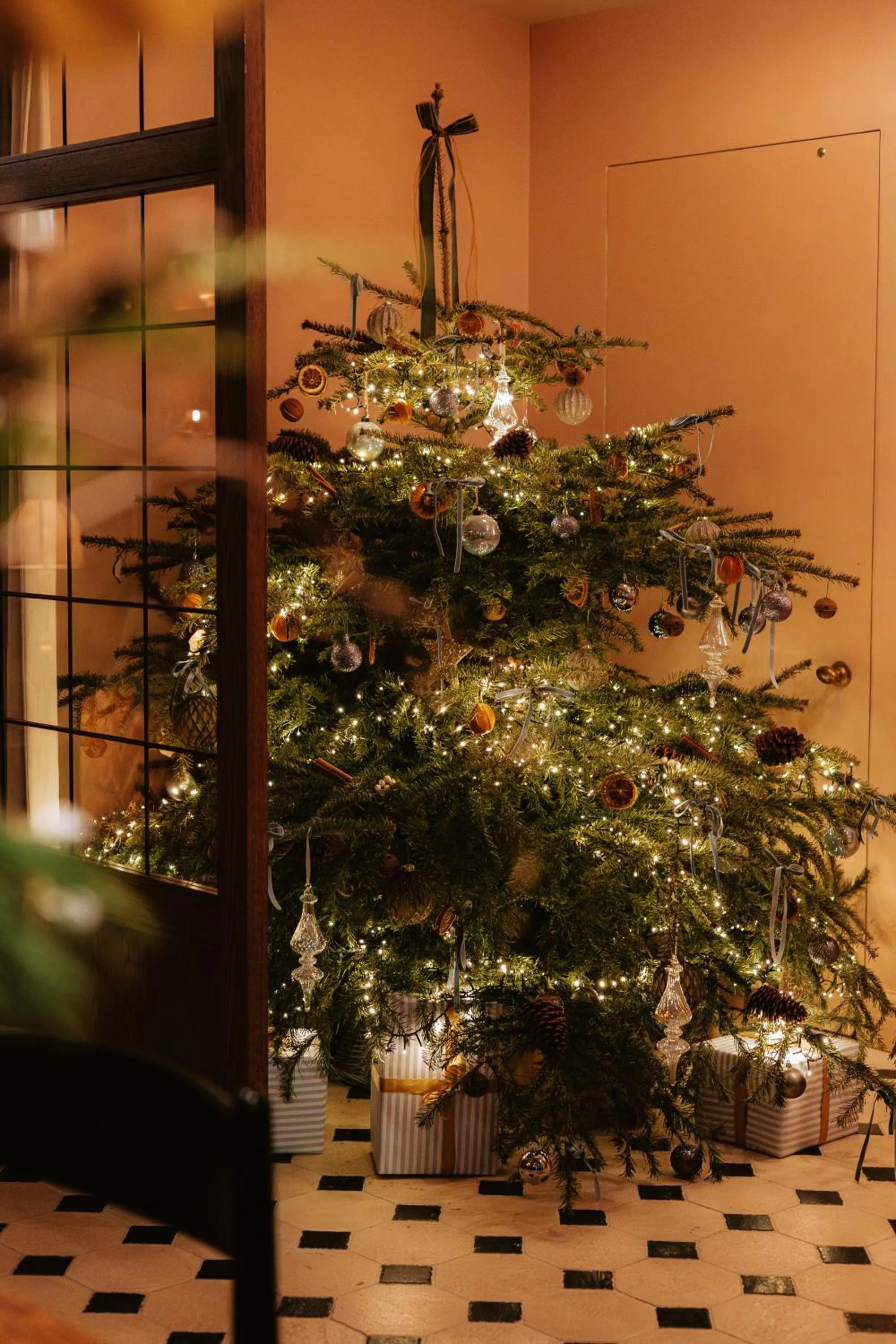 Winter in No.124 by GuestHouse, Brighton