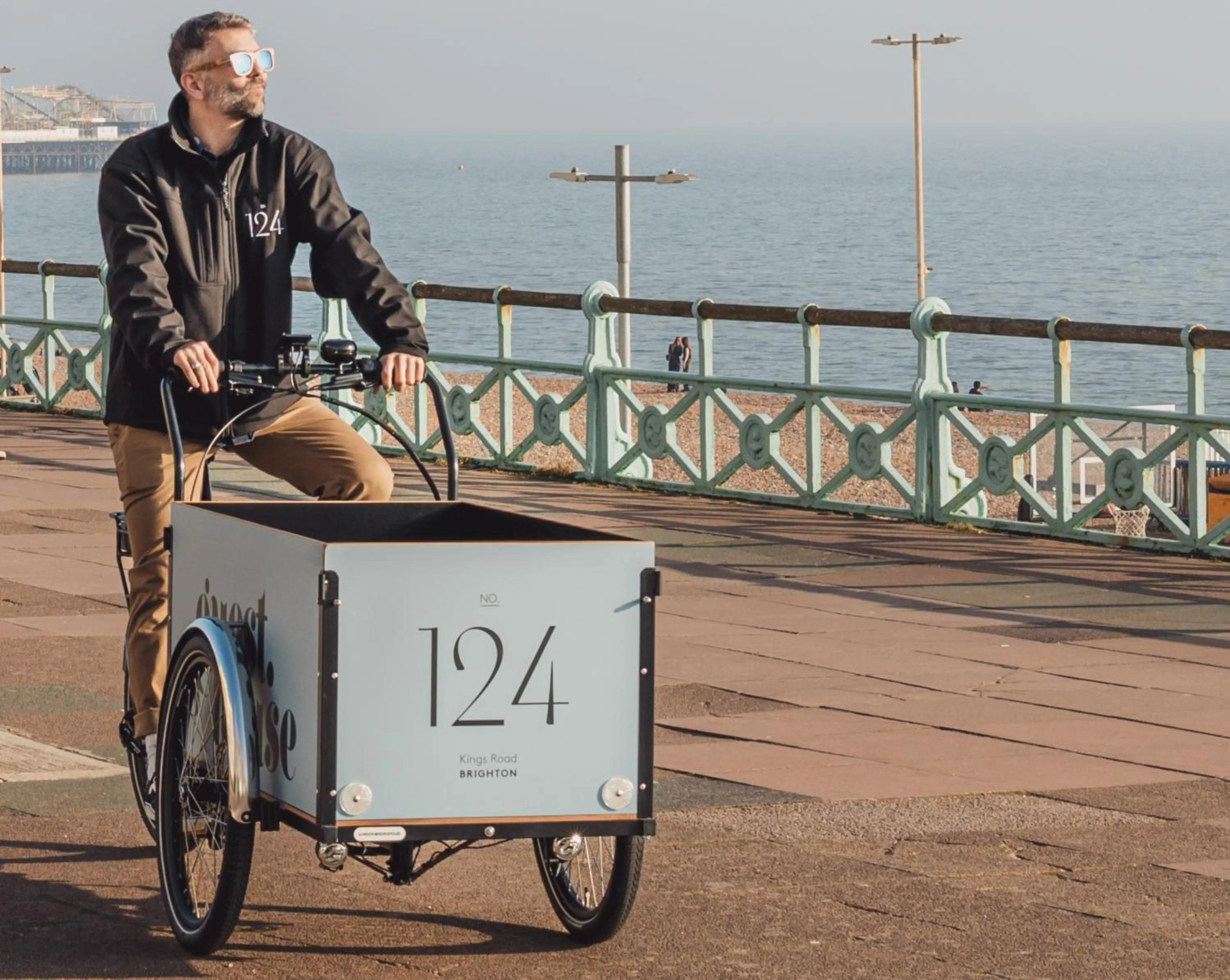 concierge in No.124 by GuestHouse, Brighton