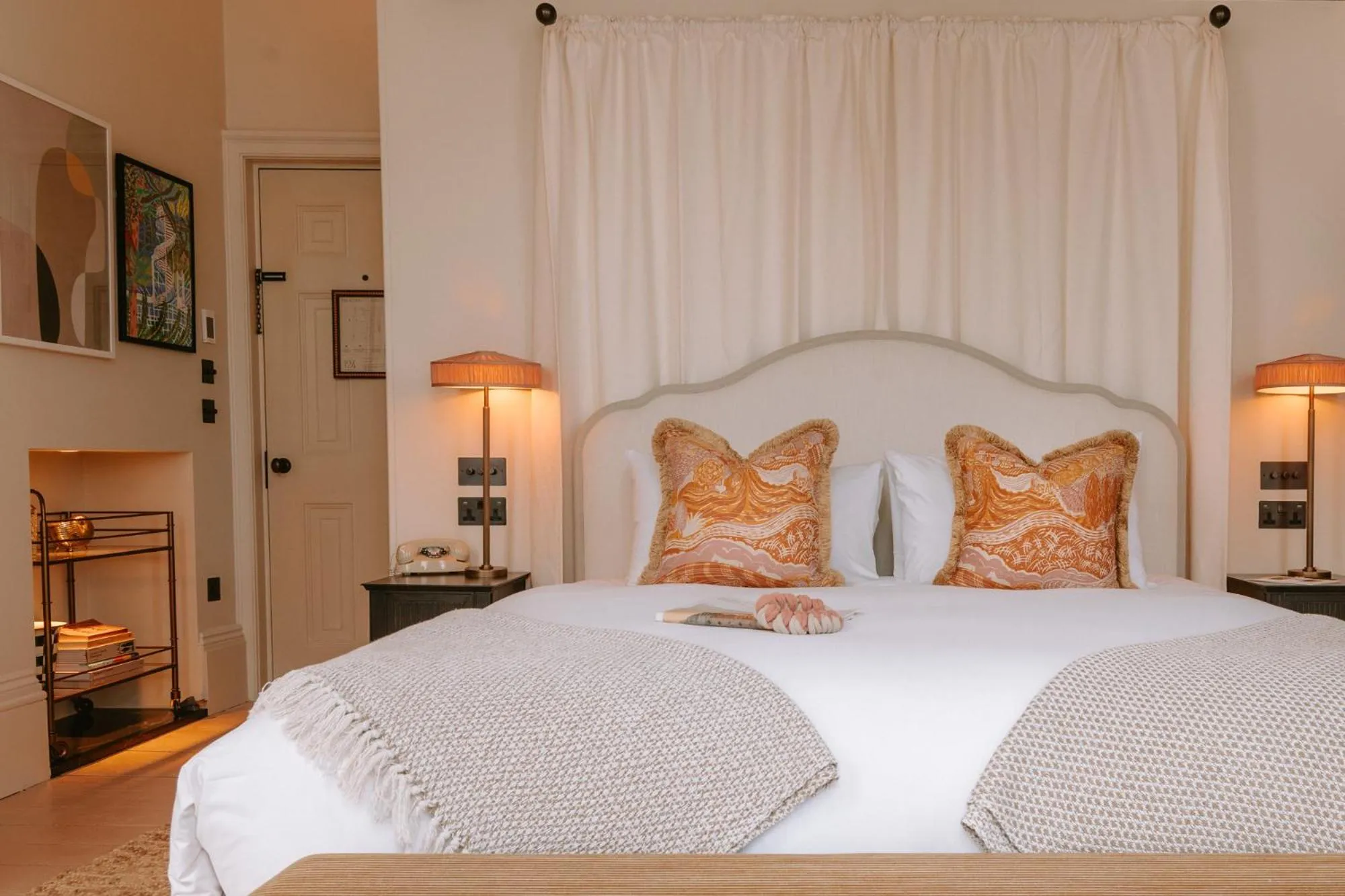 Bedroom, Bed in No.124 by GuestHouse, Brighton