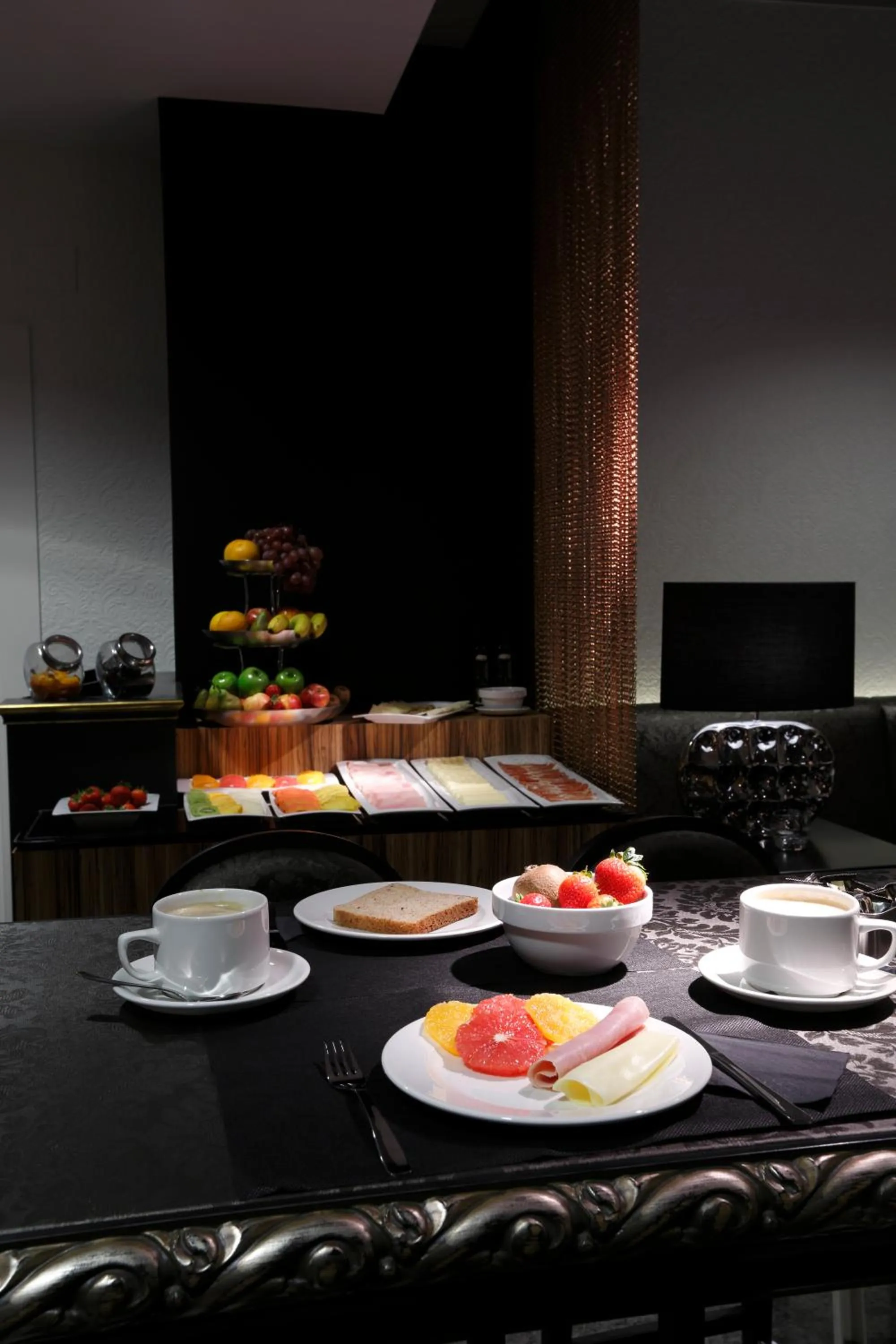 Food and drinks in Capitol Boutique Hotel