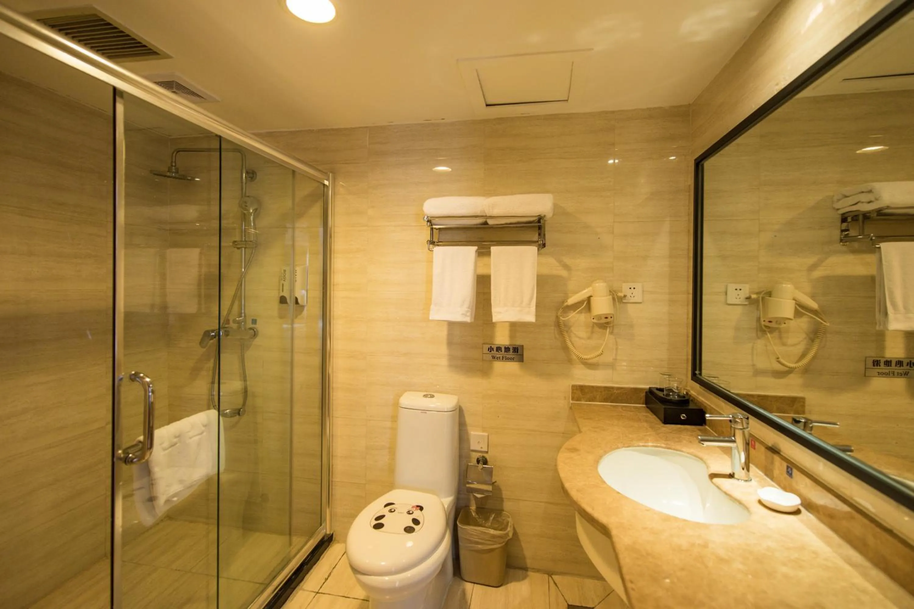 Shower in Chong Li Hotel Chengdu