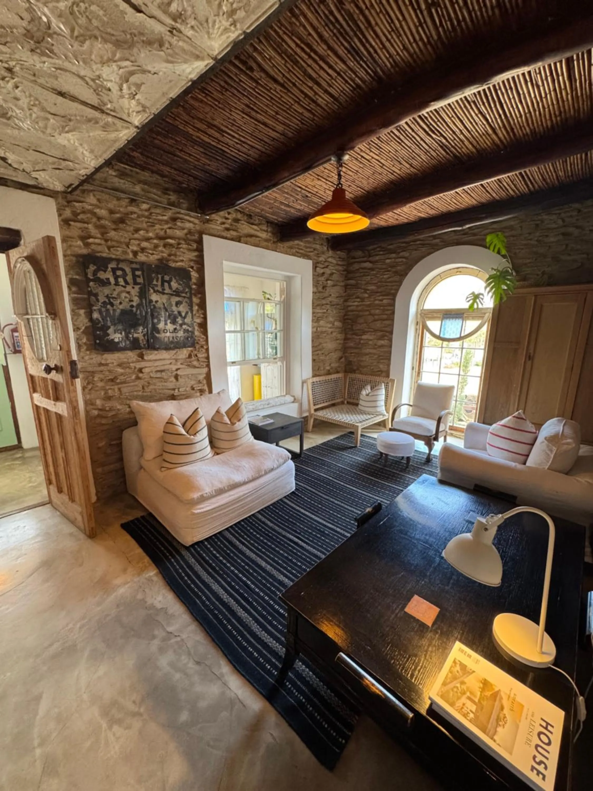 Living room, Bed in The Karoo Moon Motel