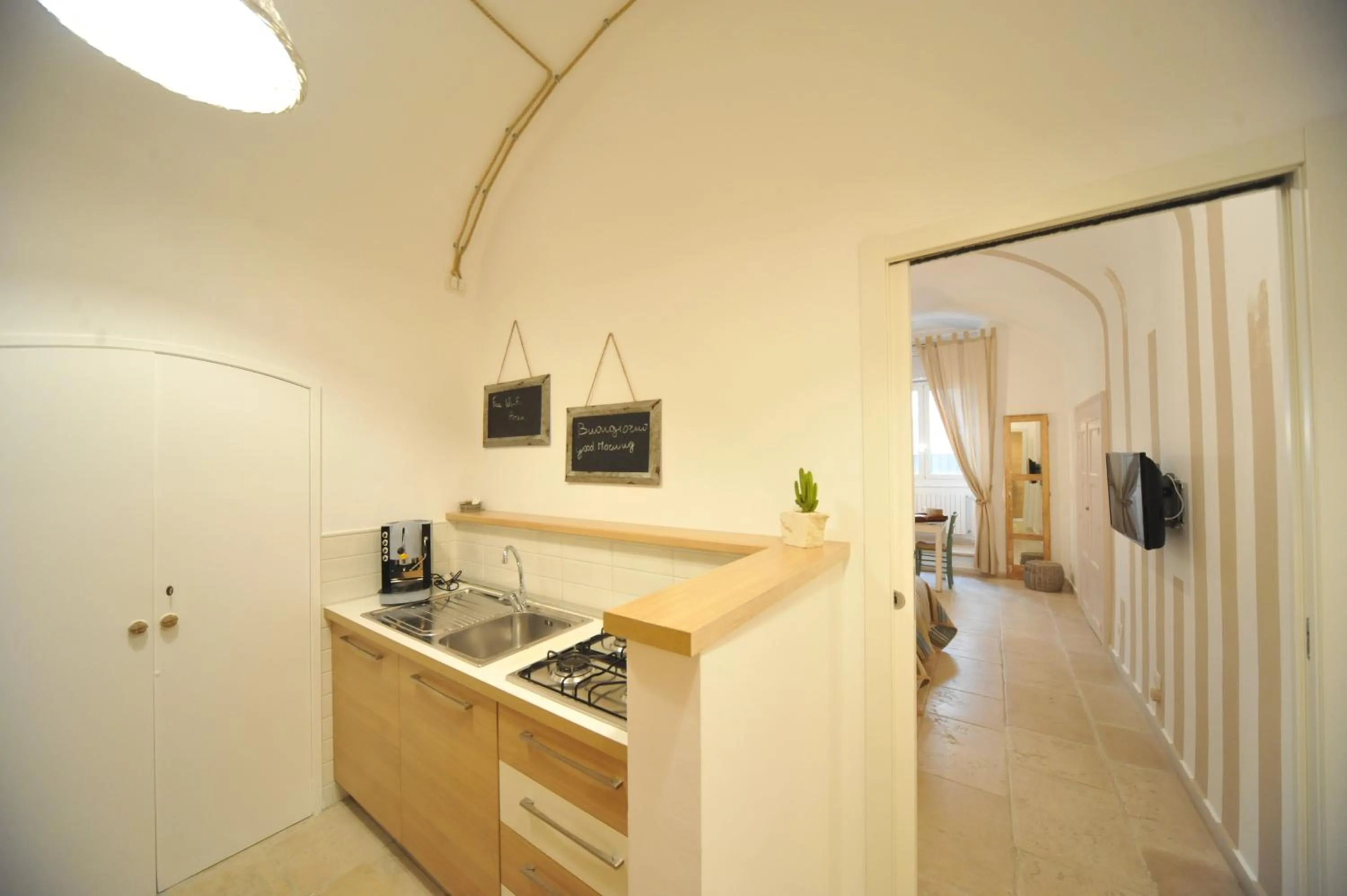 Kitchen or kitchenette in B&B Zuppetta 16
