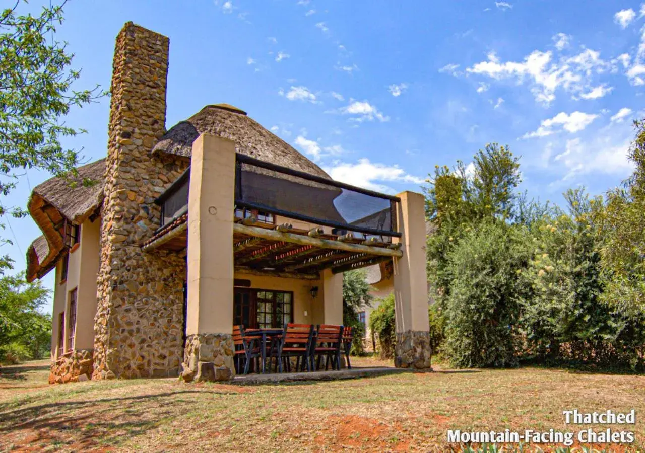 Three-Bedroom Chalet in Ardmore Guest Farm Three-Bedroom Chalet in Ardmore Guest Farm