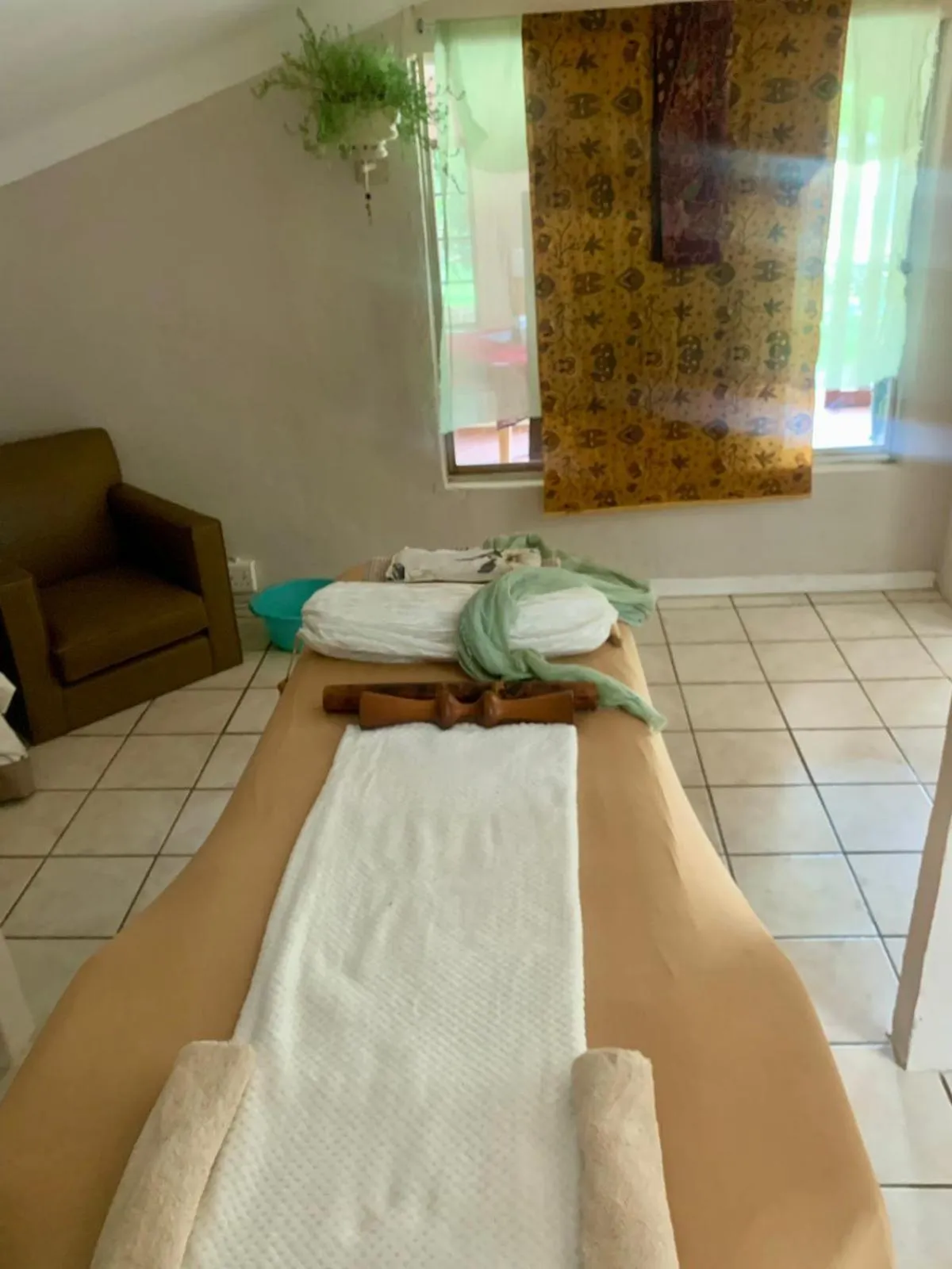 Massage in Ardmore Guest Farm