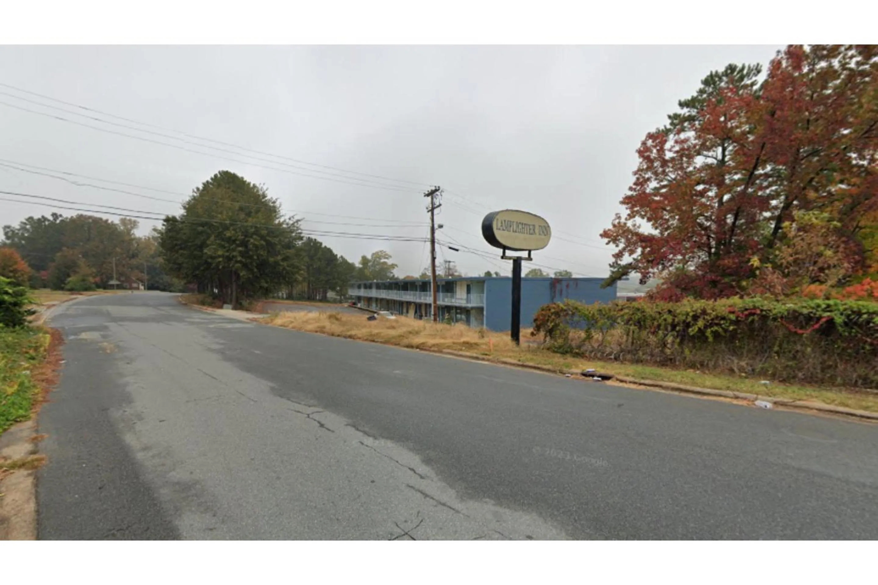 Street view in Lamplighter Inn by OYO Charlotte Airport Area