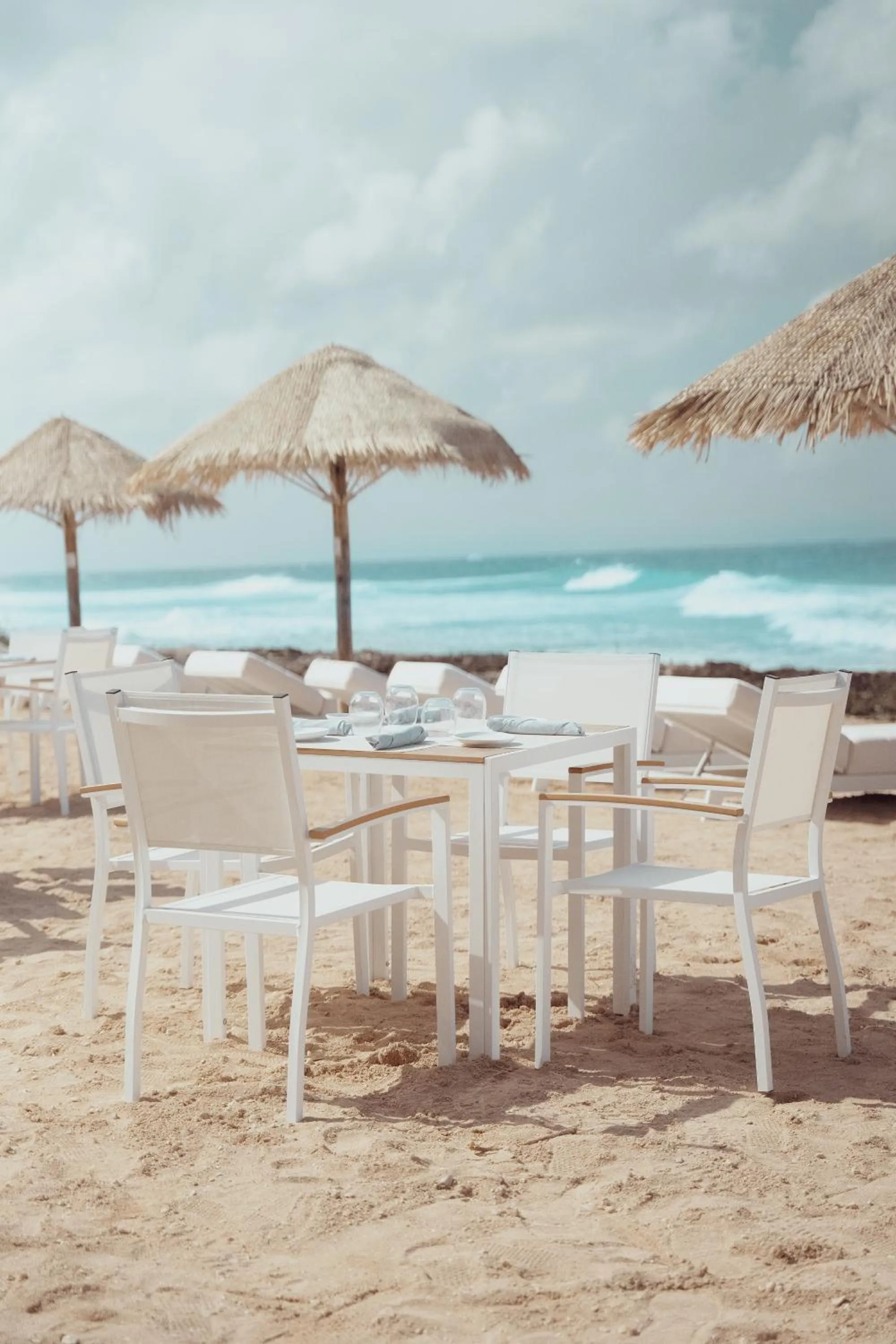 Restaurant/places to eat in Cobalt Coast Resort