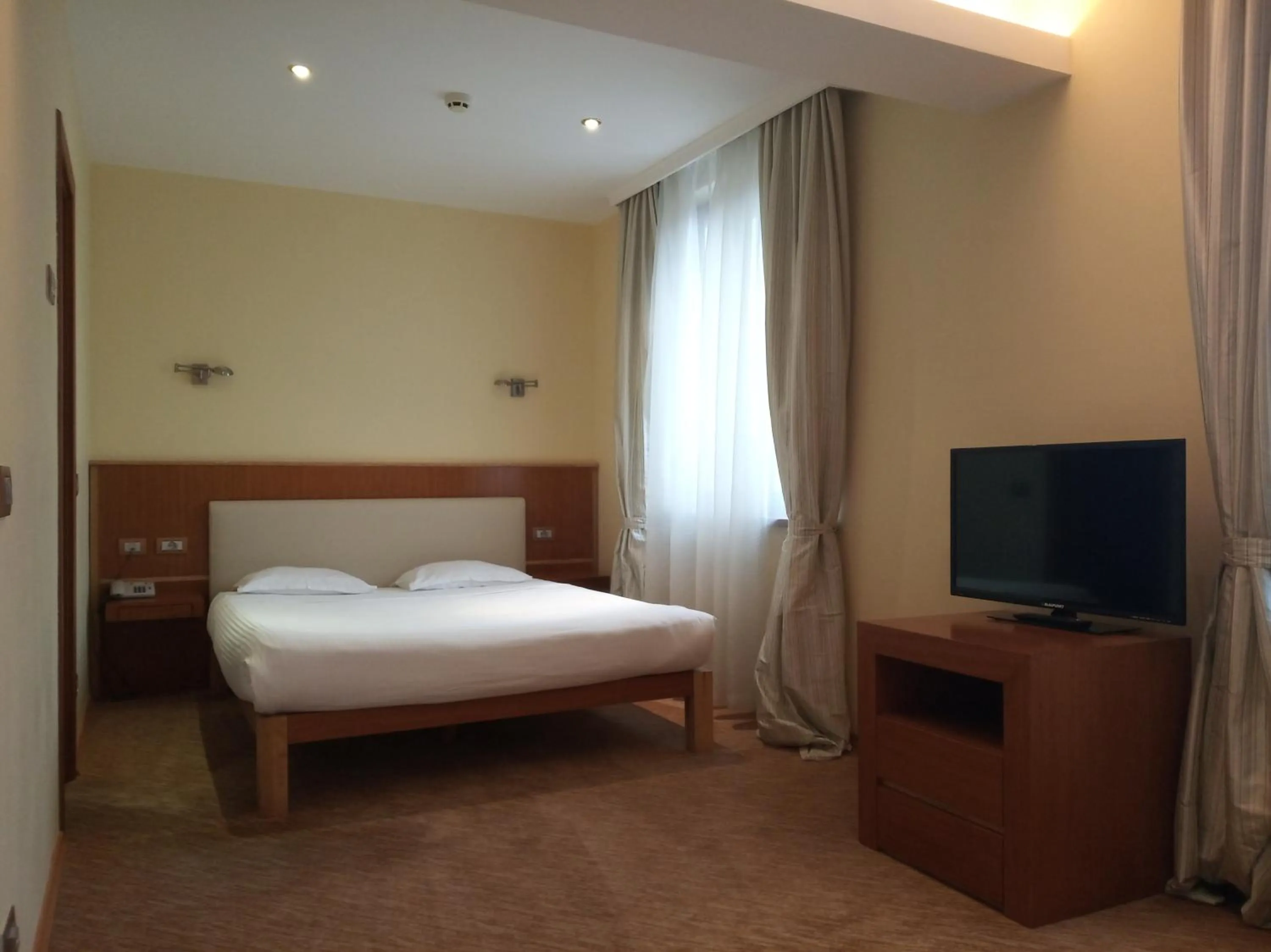 Bed in Hotel Park Central