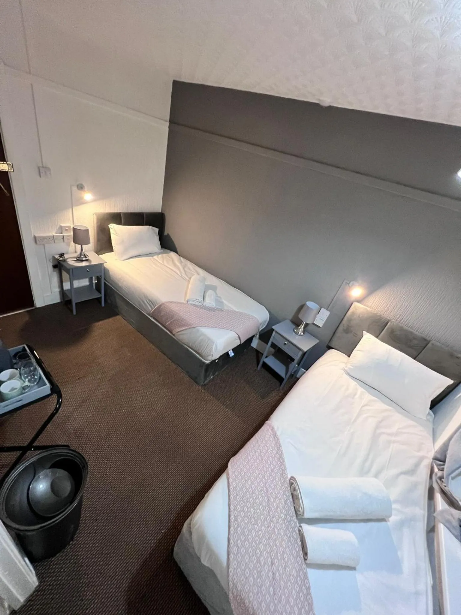 Bedroom, Bed in Harbour Hotel