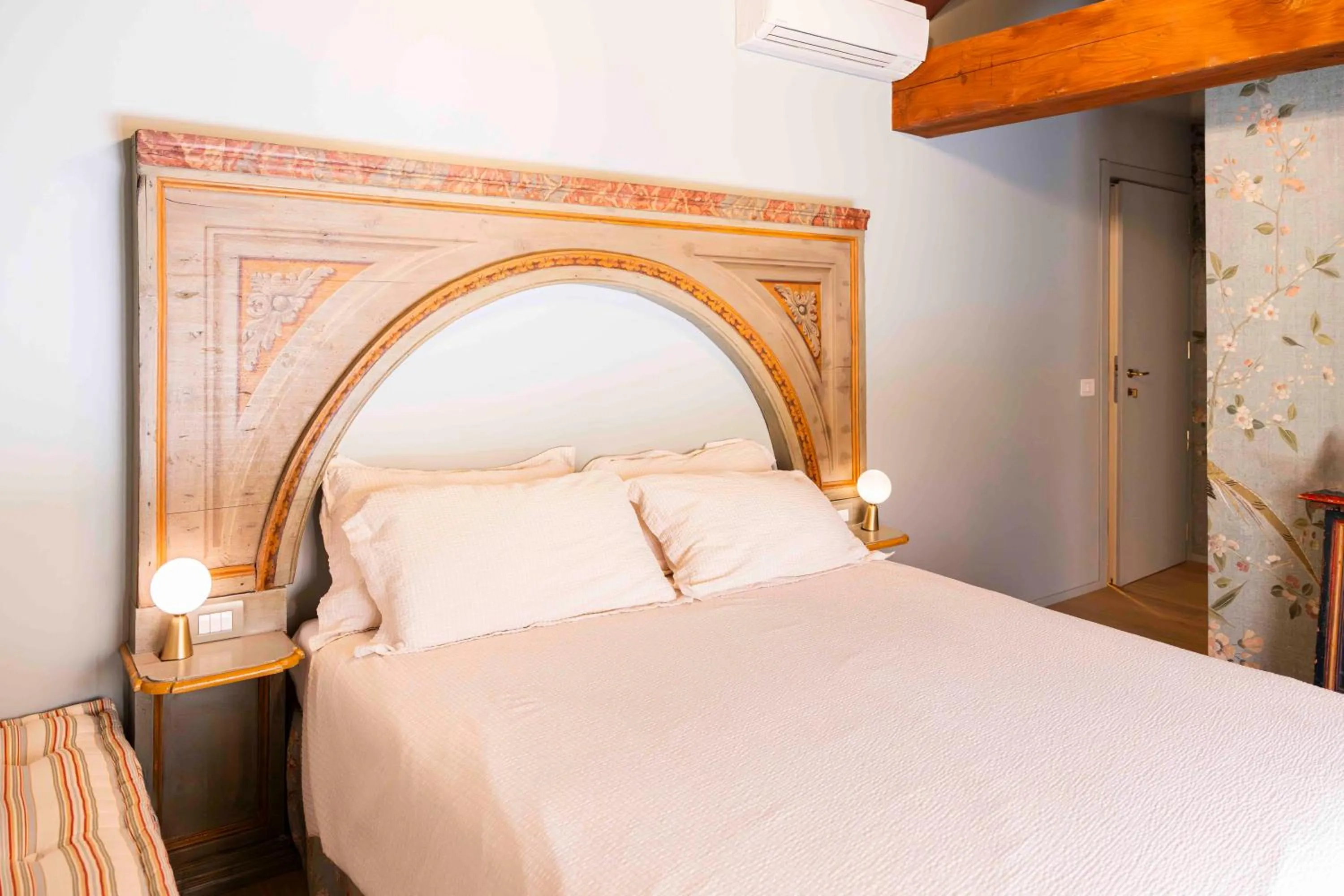 Bed in Tenuta Saiano Resort