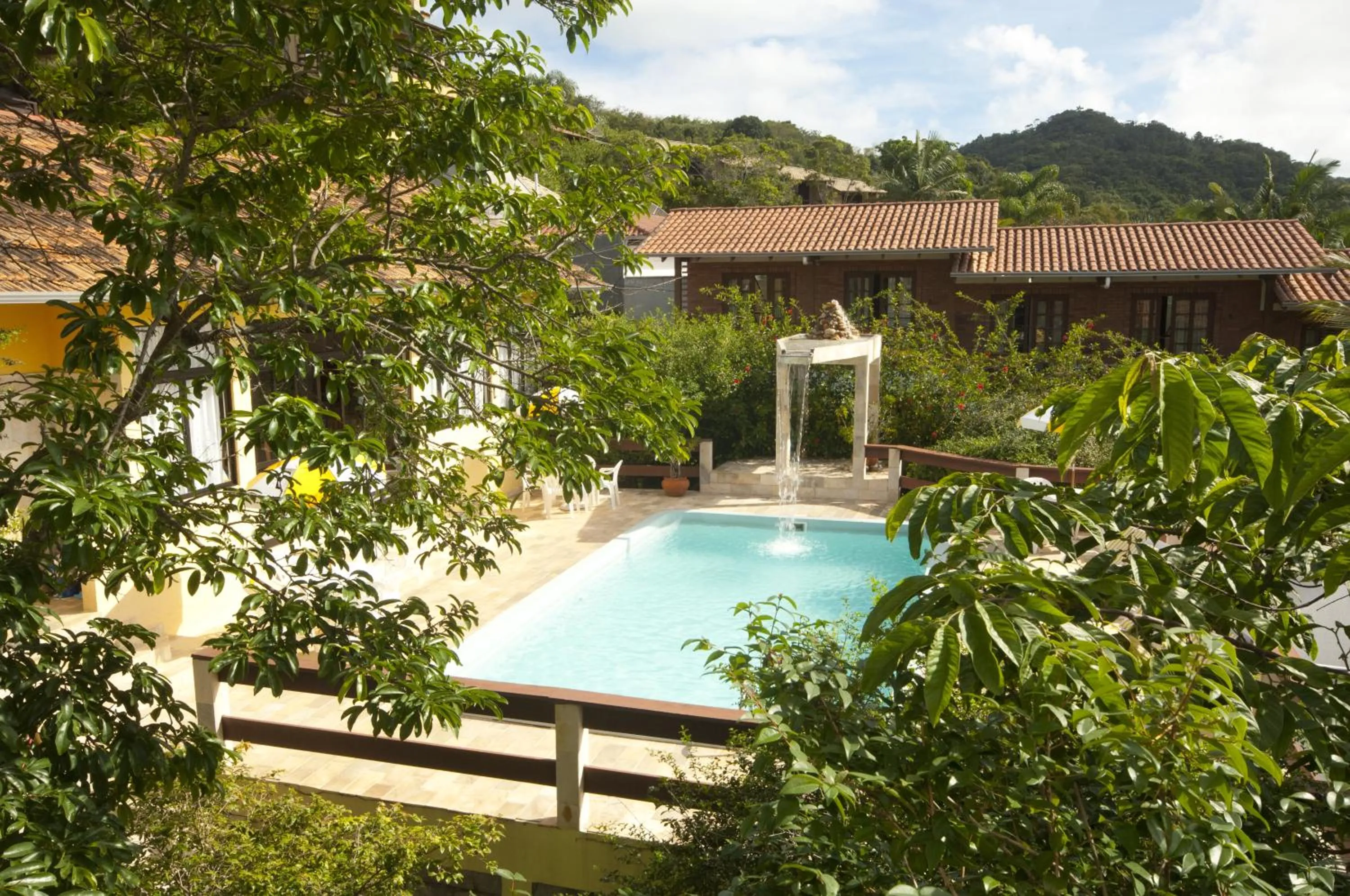 Swimming pool in Pousada Cabanas Porto Belo