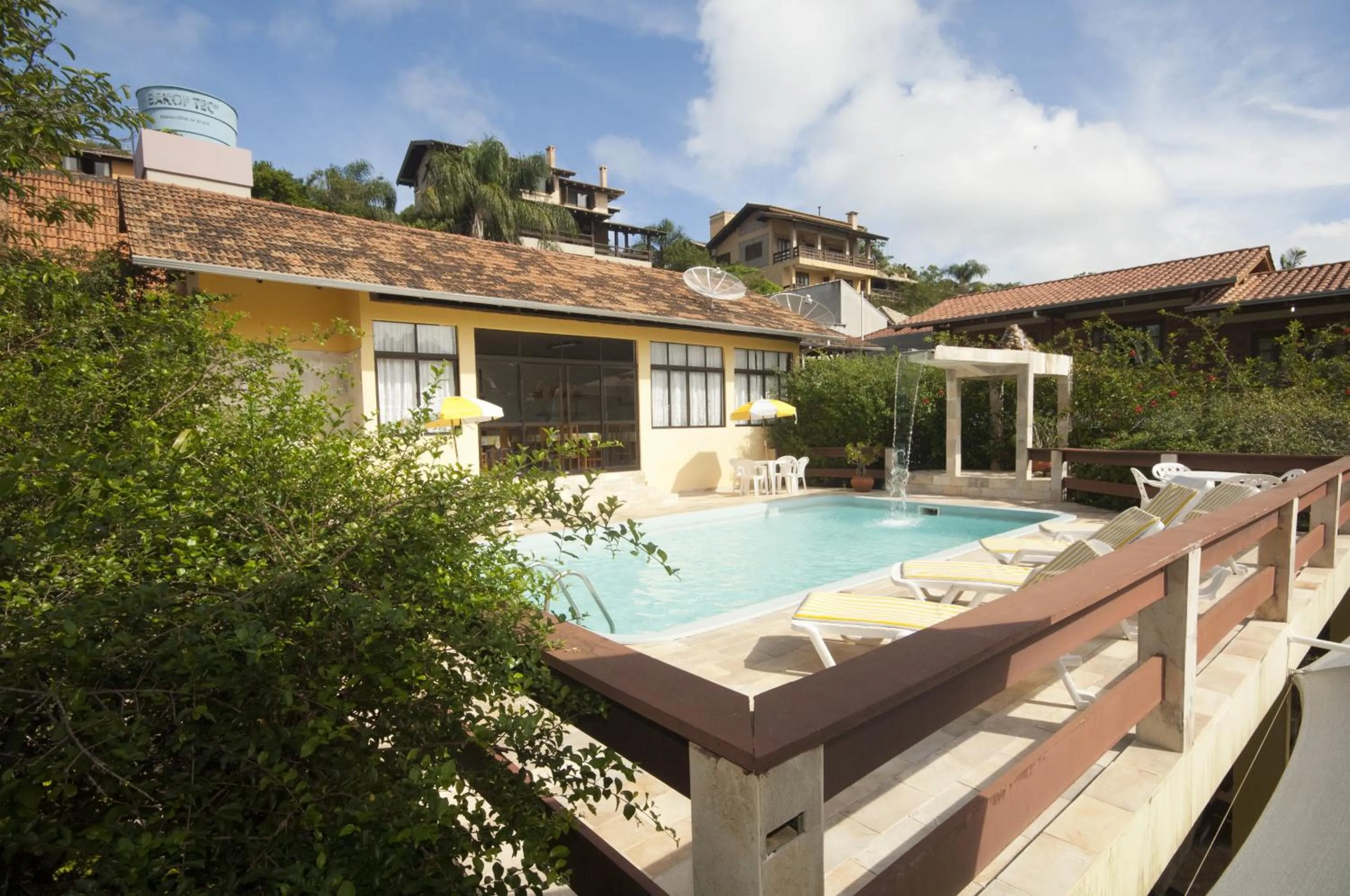Swimming pool in Pousada Cabanas Porto Belo