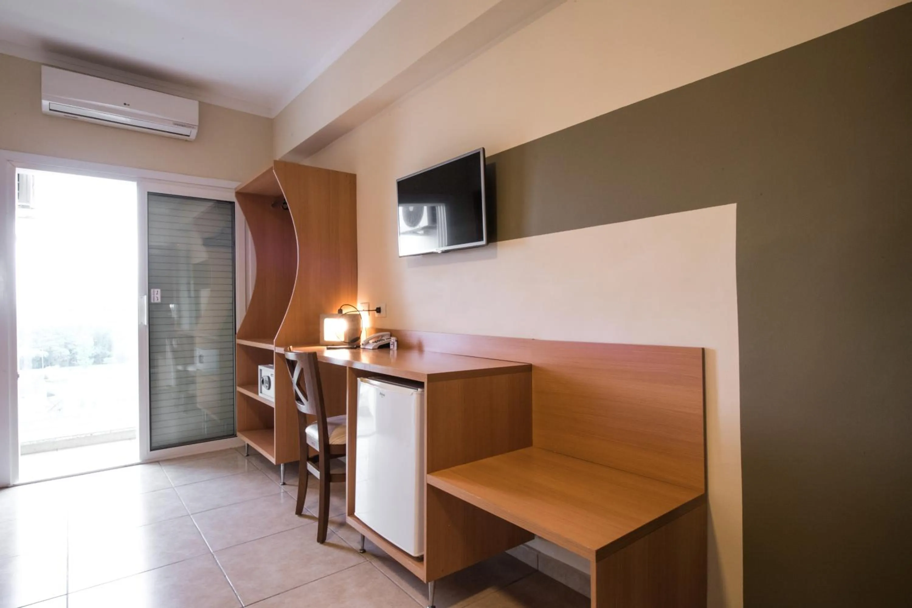 Photo of the whole room in Hotel Porto Real Aparecida