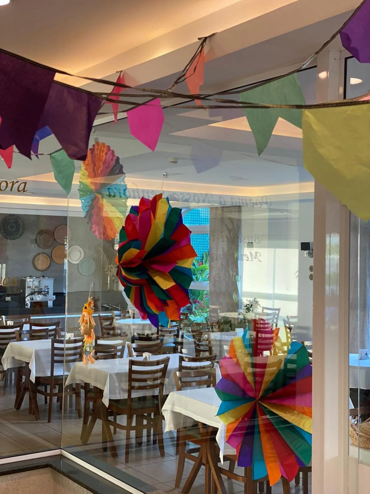 Restaurant/places to eat in Hotel Porto Real Aparecida