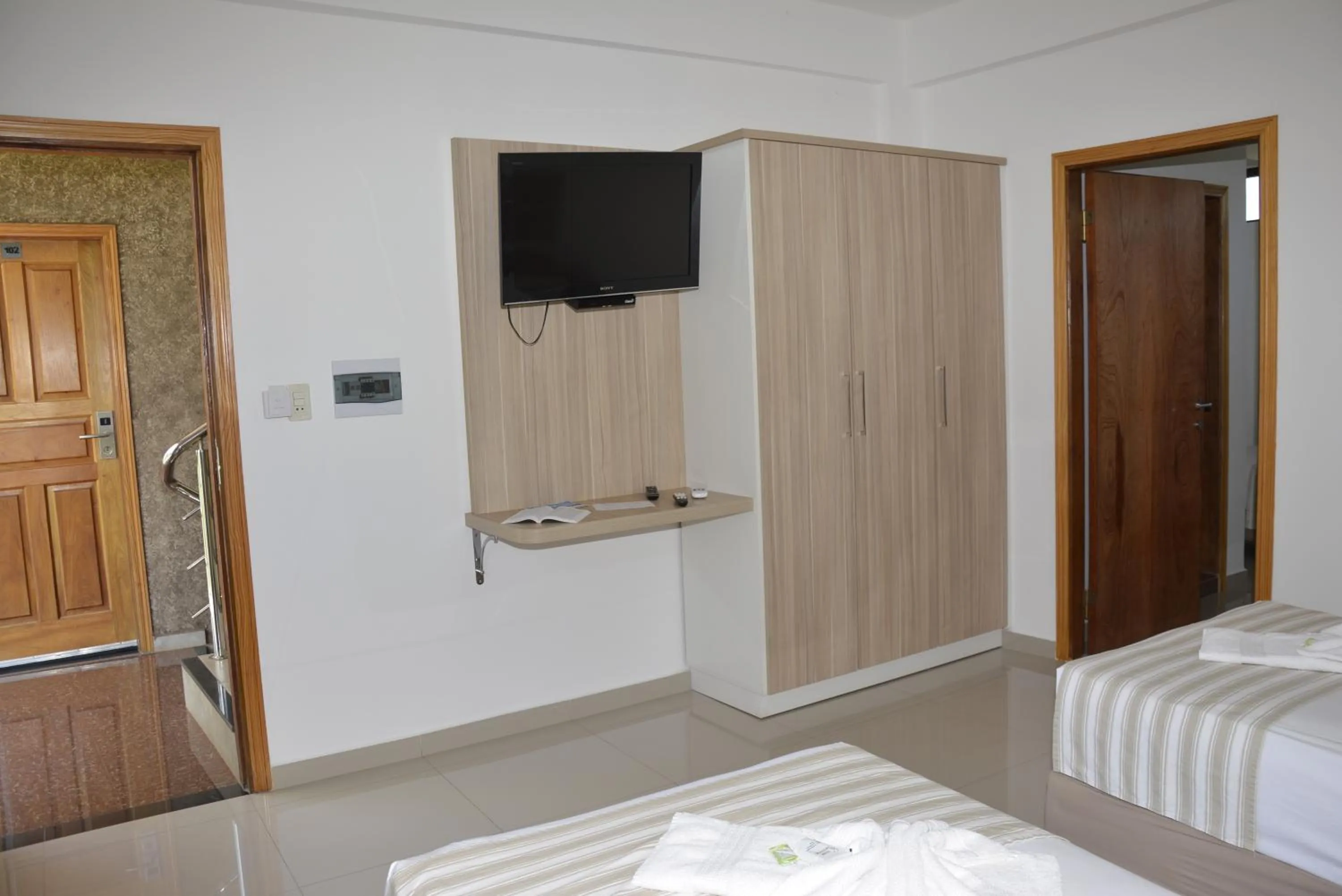 Bedroom, Bed in Hotel Salzburgo