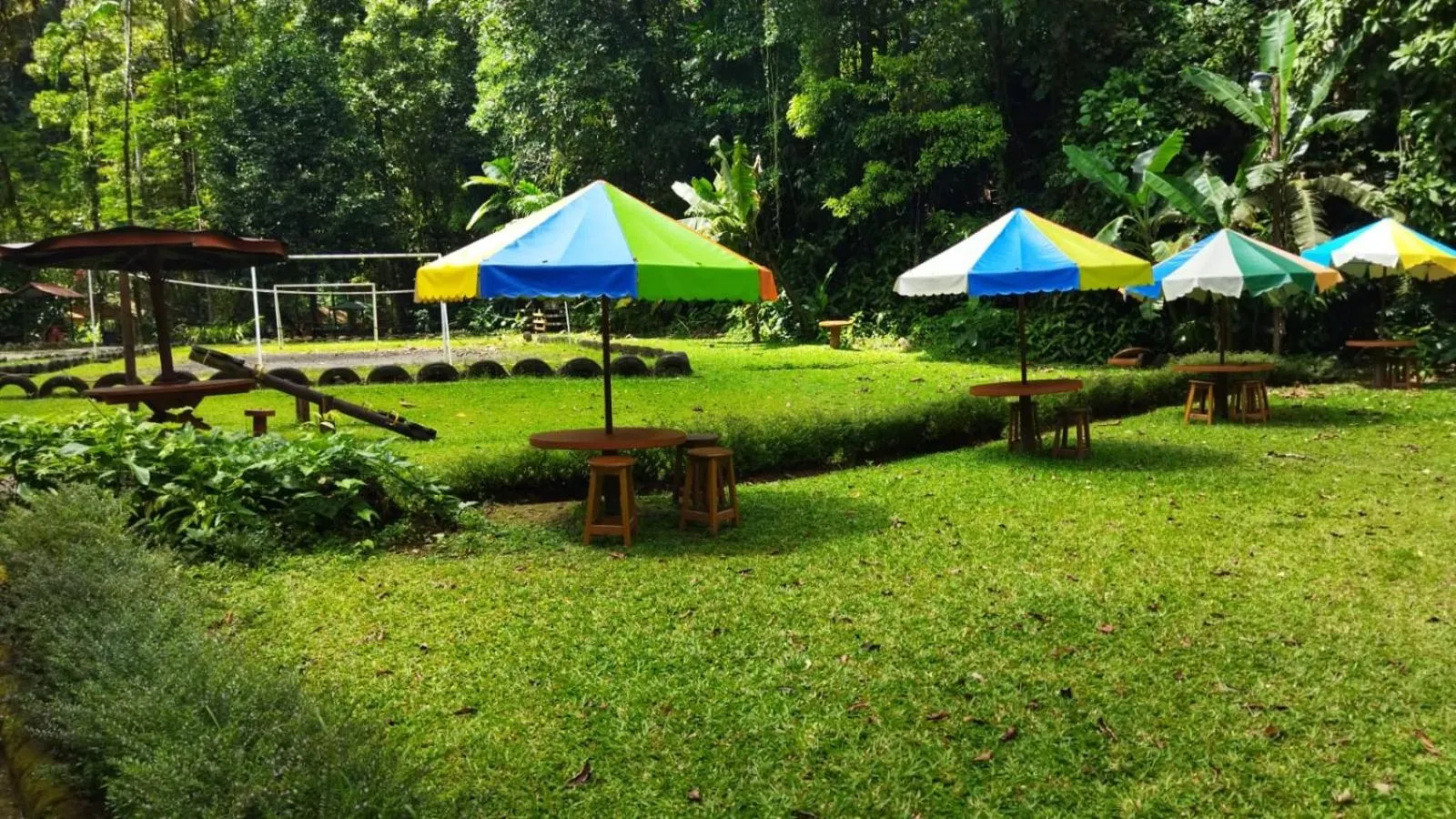 Property building in Recreo Verde Hot Springs & Spa