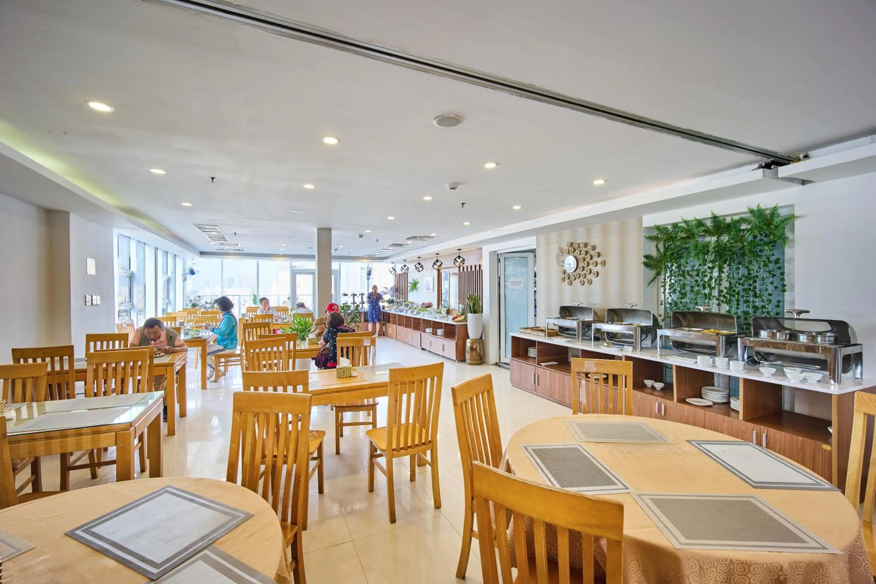 Seating area in Golden Light Da Nang Hotel