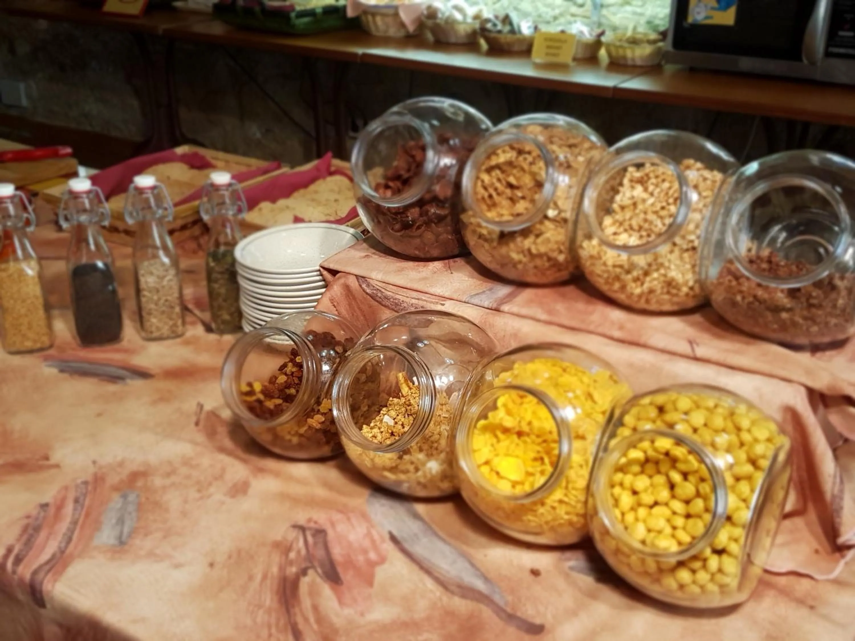 Buffet breakfast in Hotel Castell Blanc