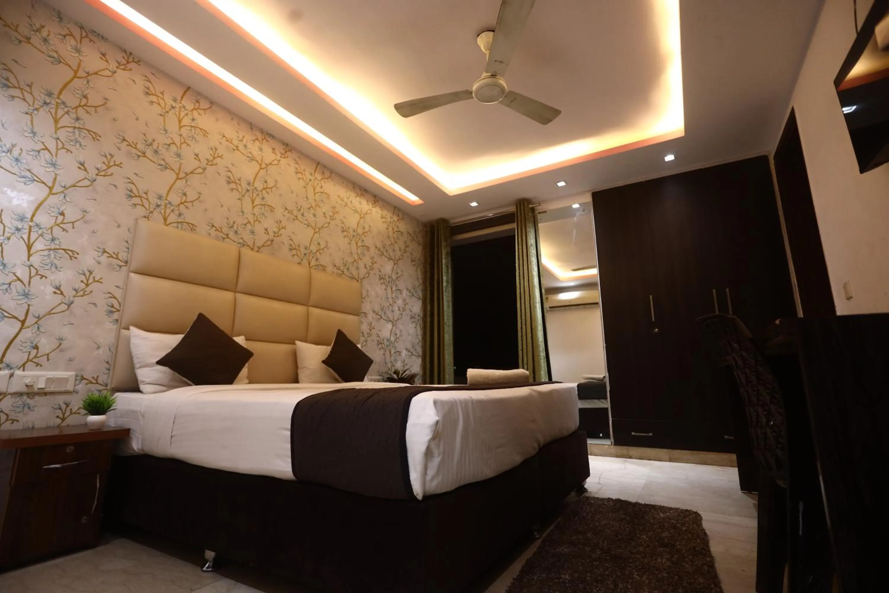 Bed in The Bed And Rock Kalkaji