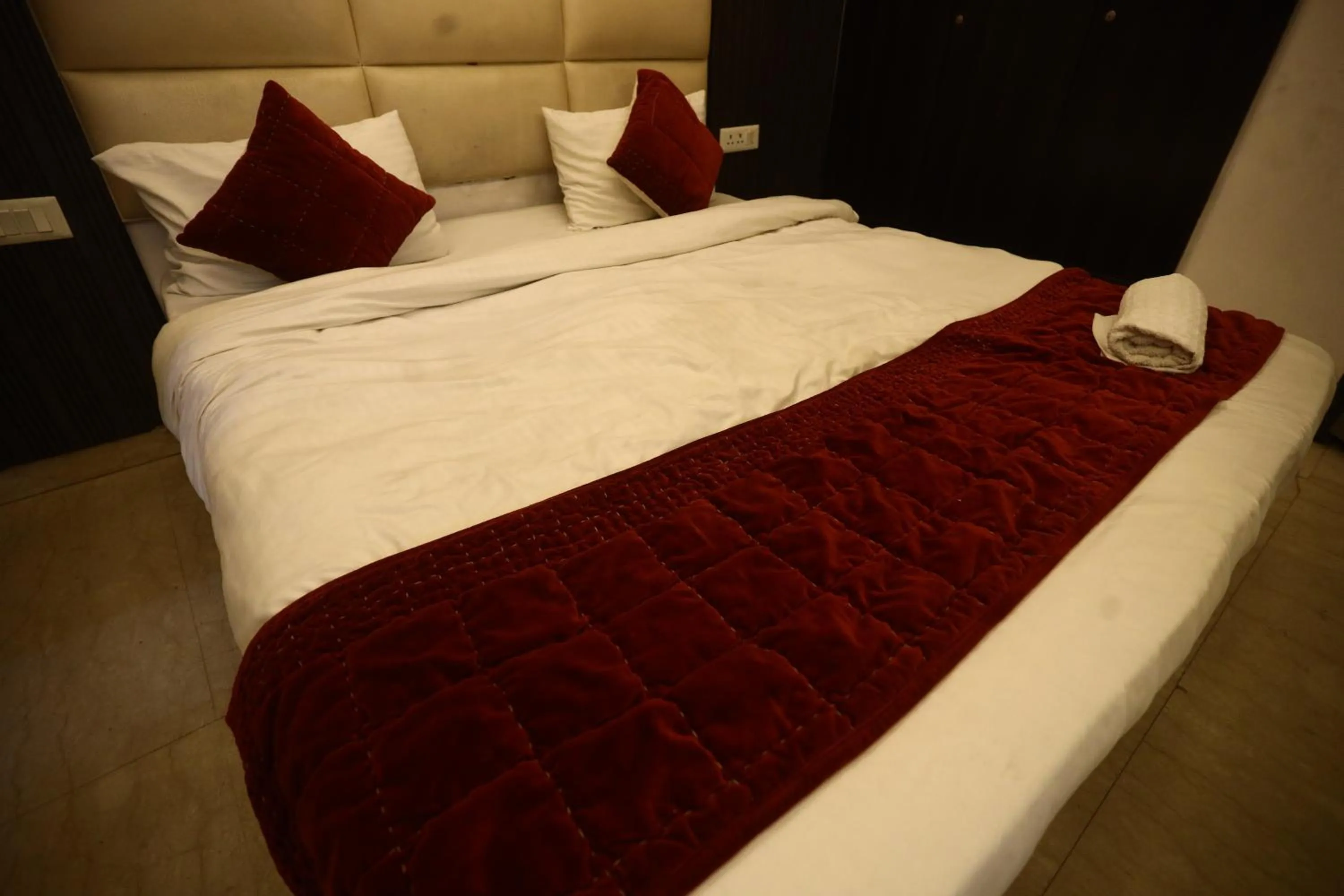 Bed in The Bed And Rock Kalkaji