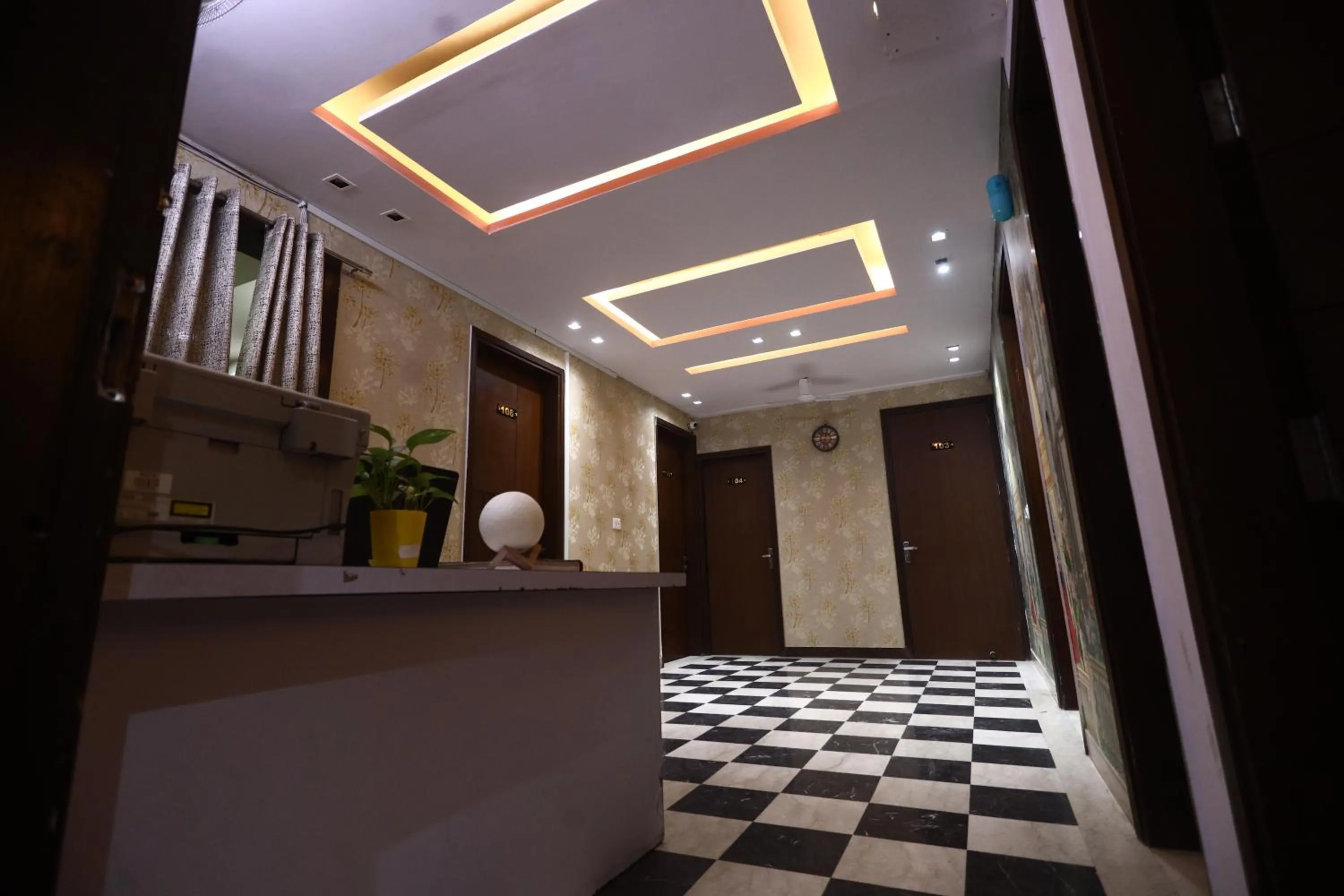 The Bed And Rock Kalkaji