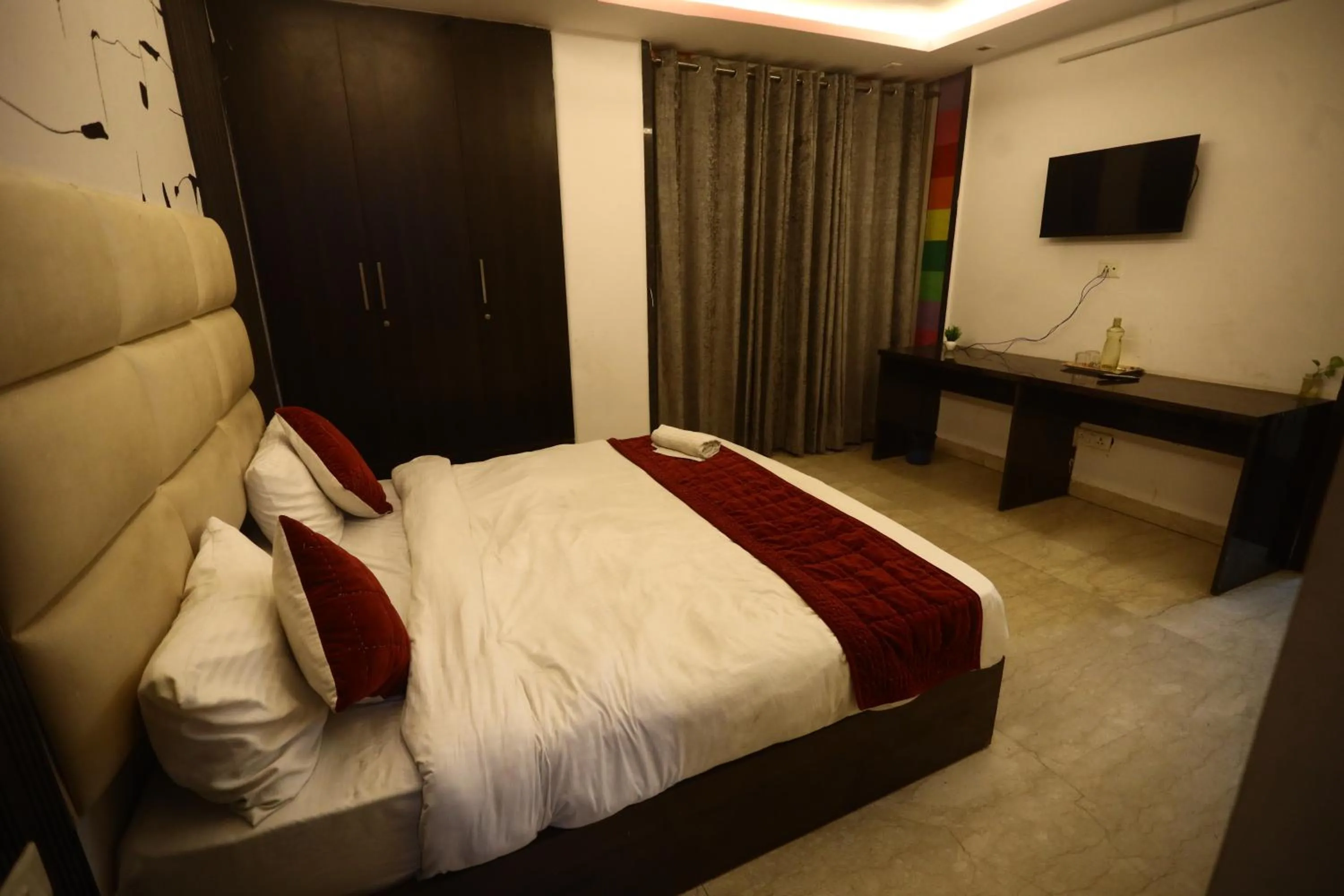 Bed in The Bed And Rock Kalkaji