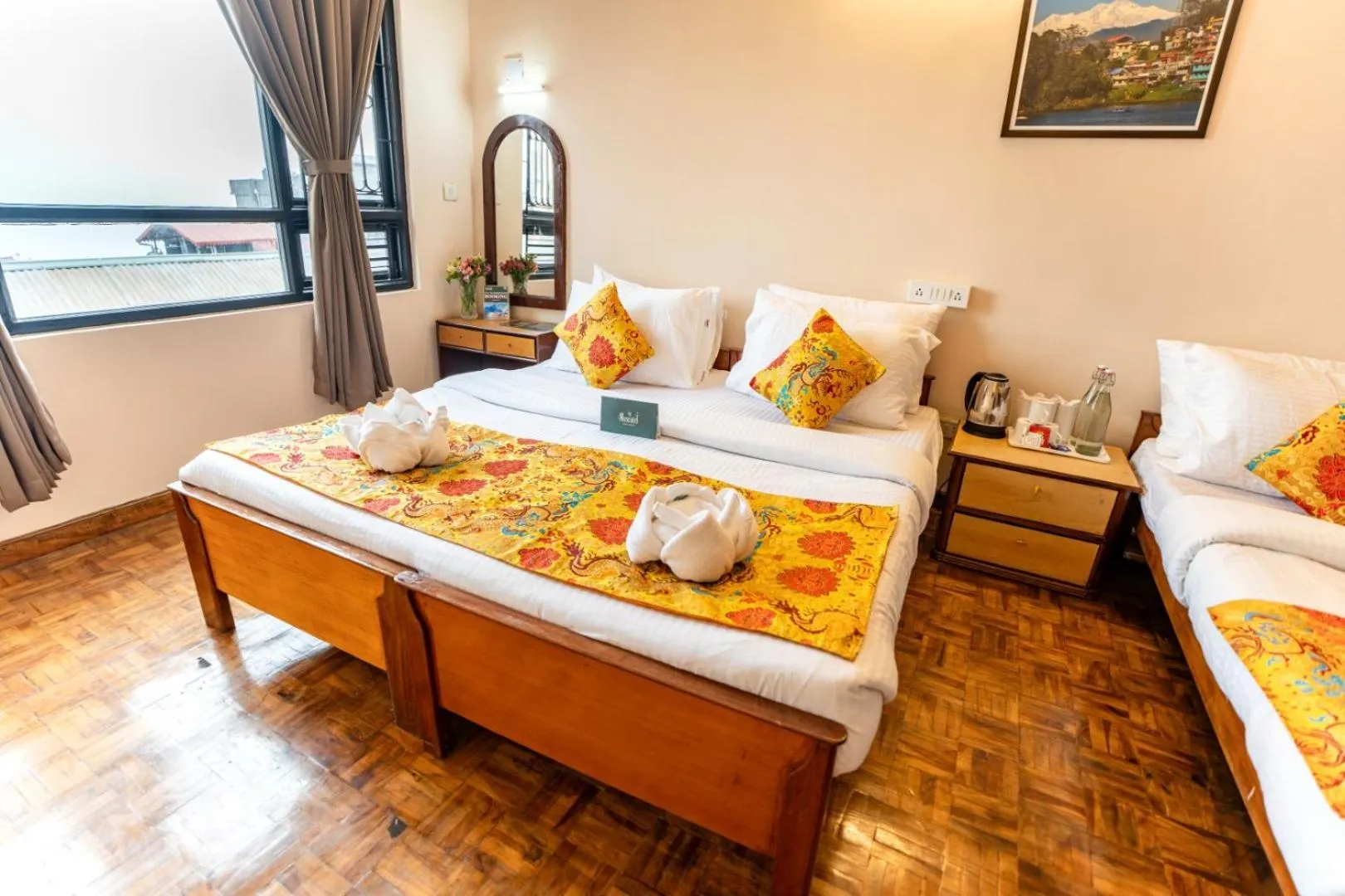 Bed in Muscatel Fairmount 100 Mts from Mall Road