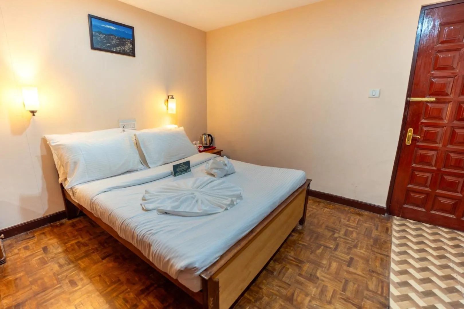 Bed in Muscatel Fairmount 100 Mts from Mall Road