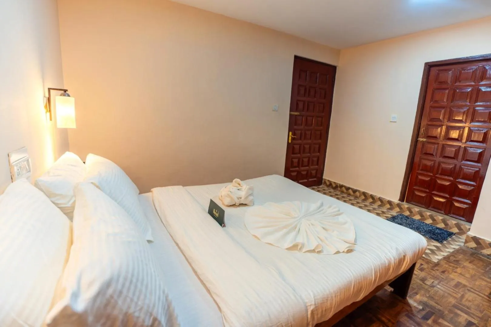 Bed in Muscatel Fairmount 100 Mts from Mall Road