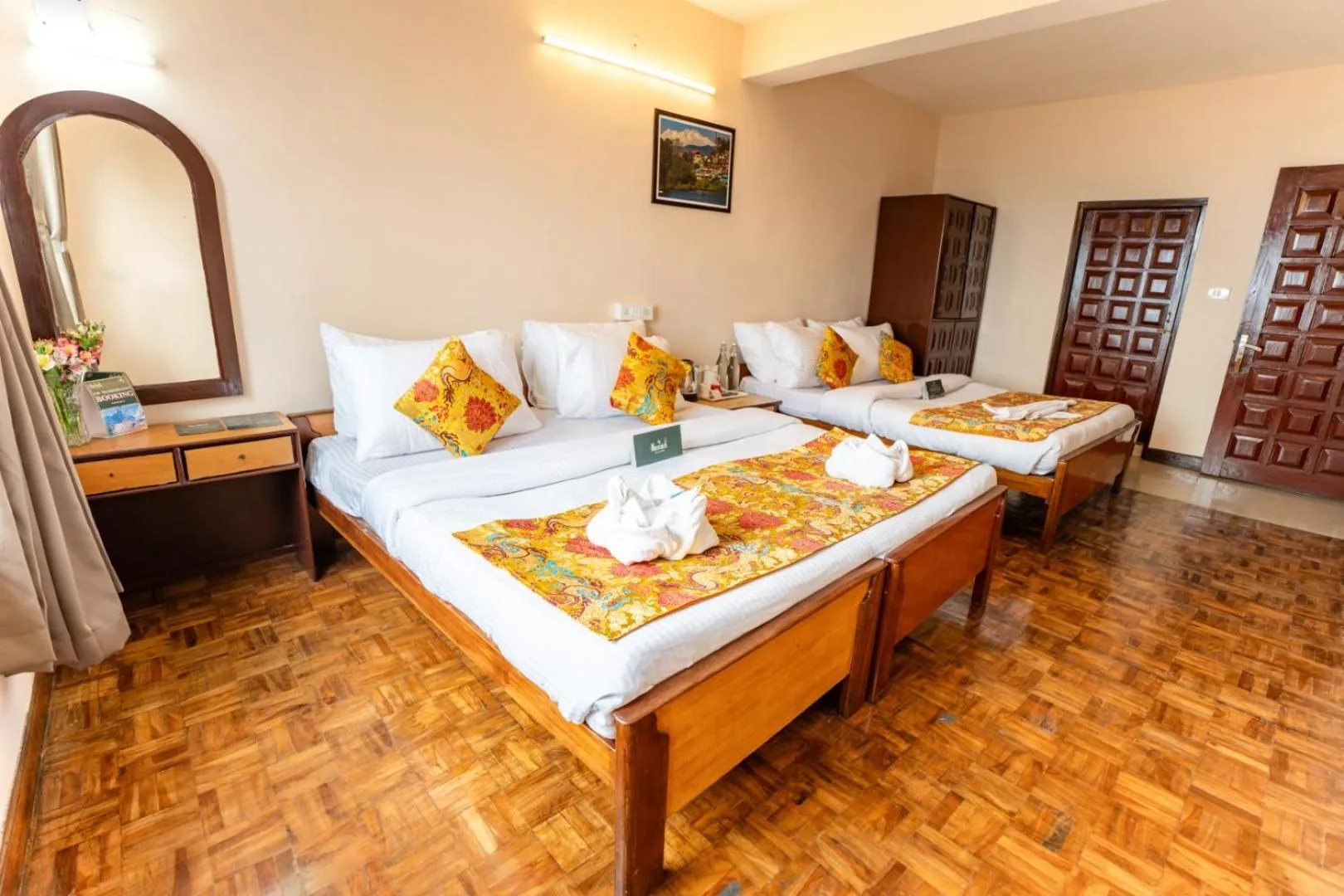 Bed in Muscatel Fairmount 100 Mts from Mall Road