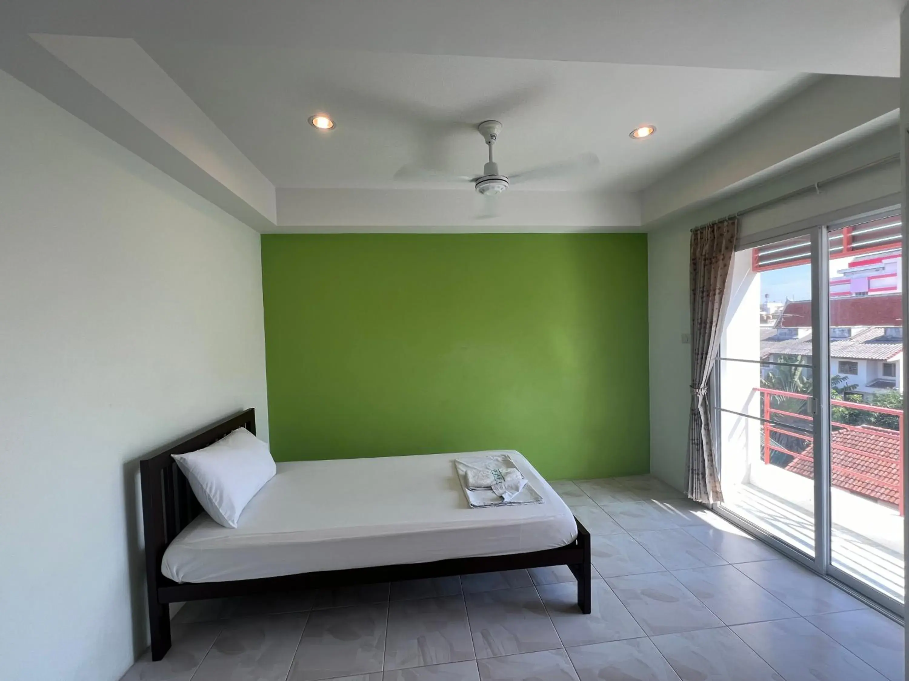 Budget Single Room - single occupancy in Bonita House Budget Single Room - single occupancy in Bonita House