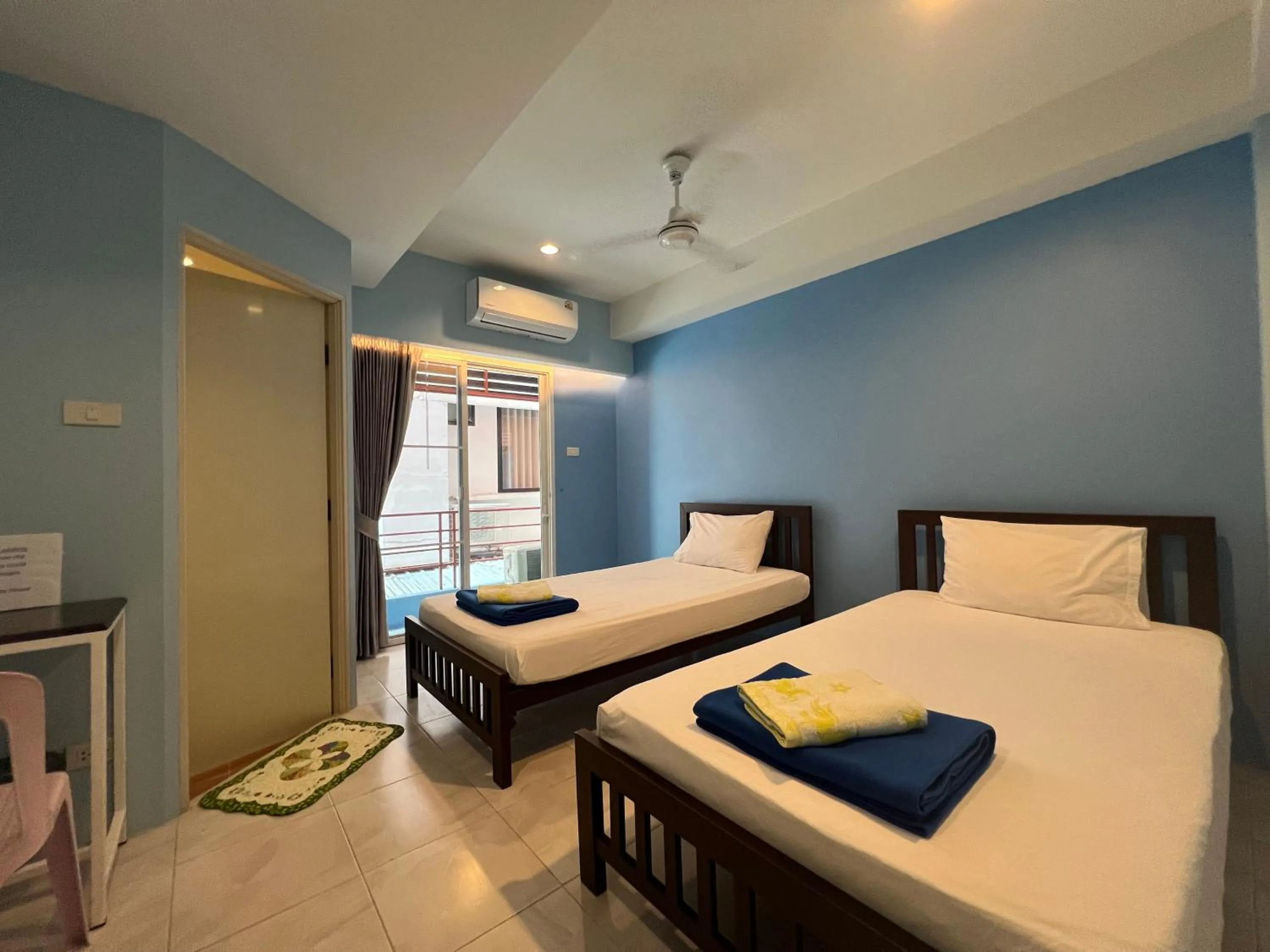 Bedroom, Bed in Bonita House