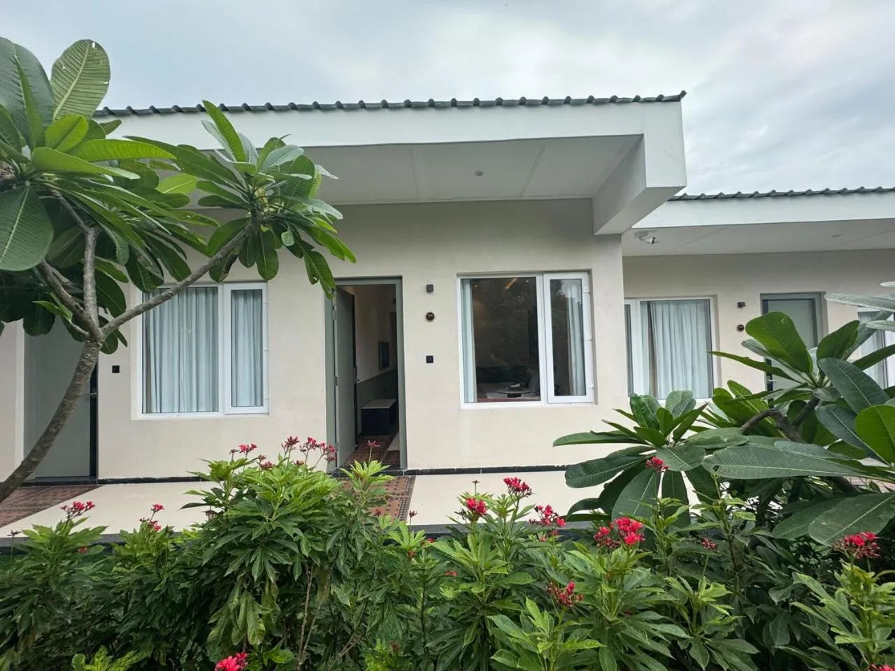 Garden in Status Club Resort