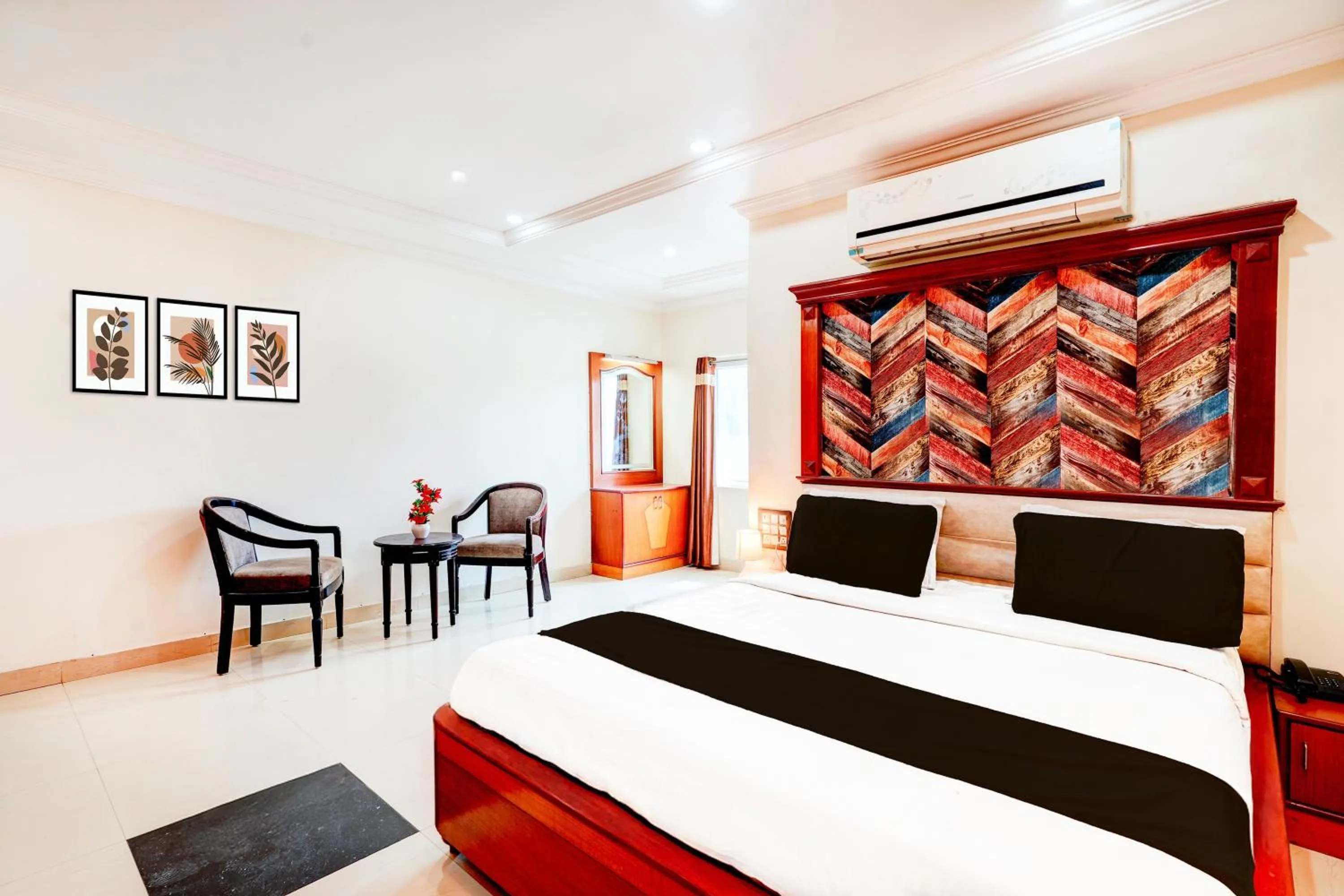 Bedroom, Bed in Super Townhouse Anantapur Near Srikantam Circle