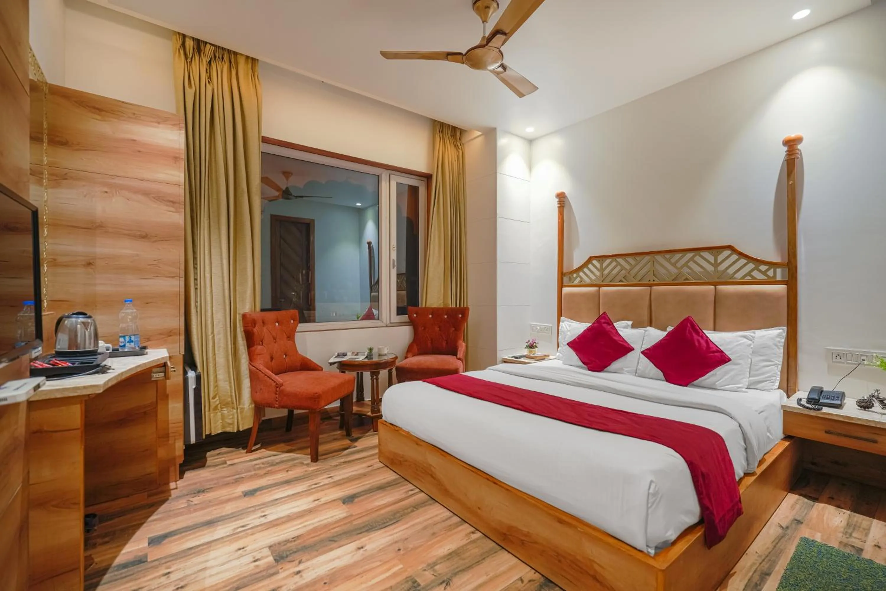 Bedroom in Hotel RV Golden A Few Steps from Golden Temple