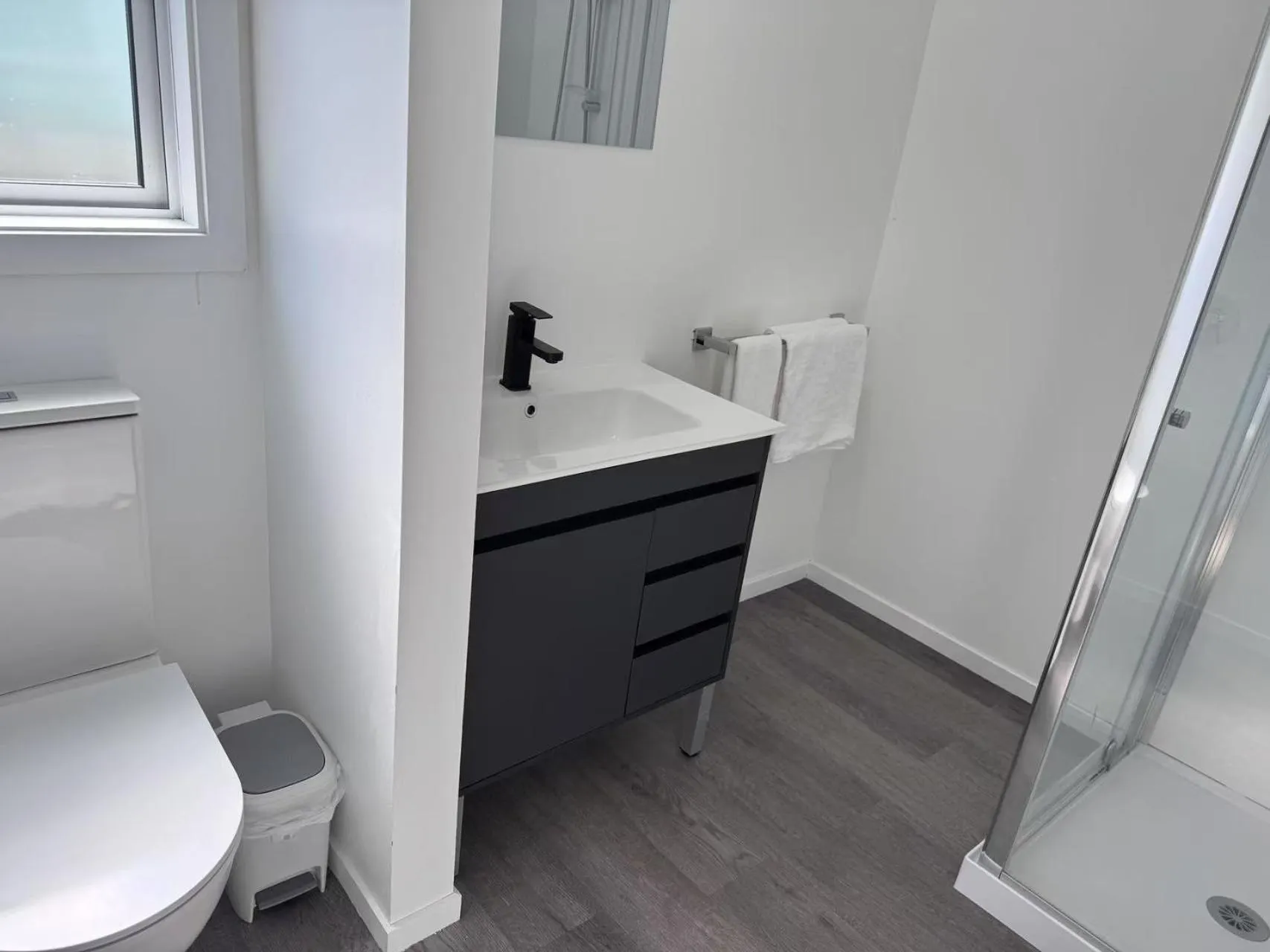 Rainbow Motel & Guest House