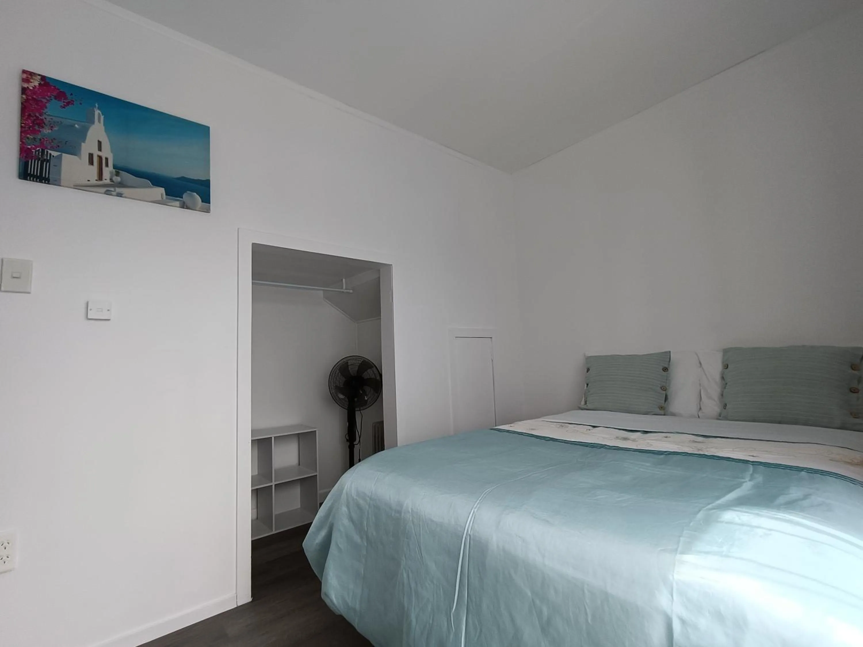 Photo of the whole room, Bed in Rainbow Motel & Guest House