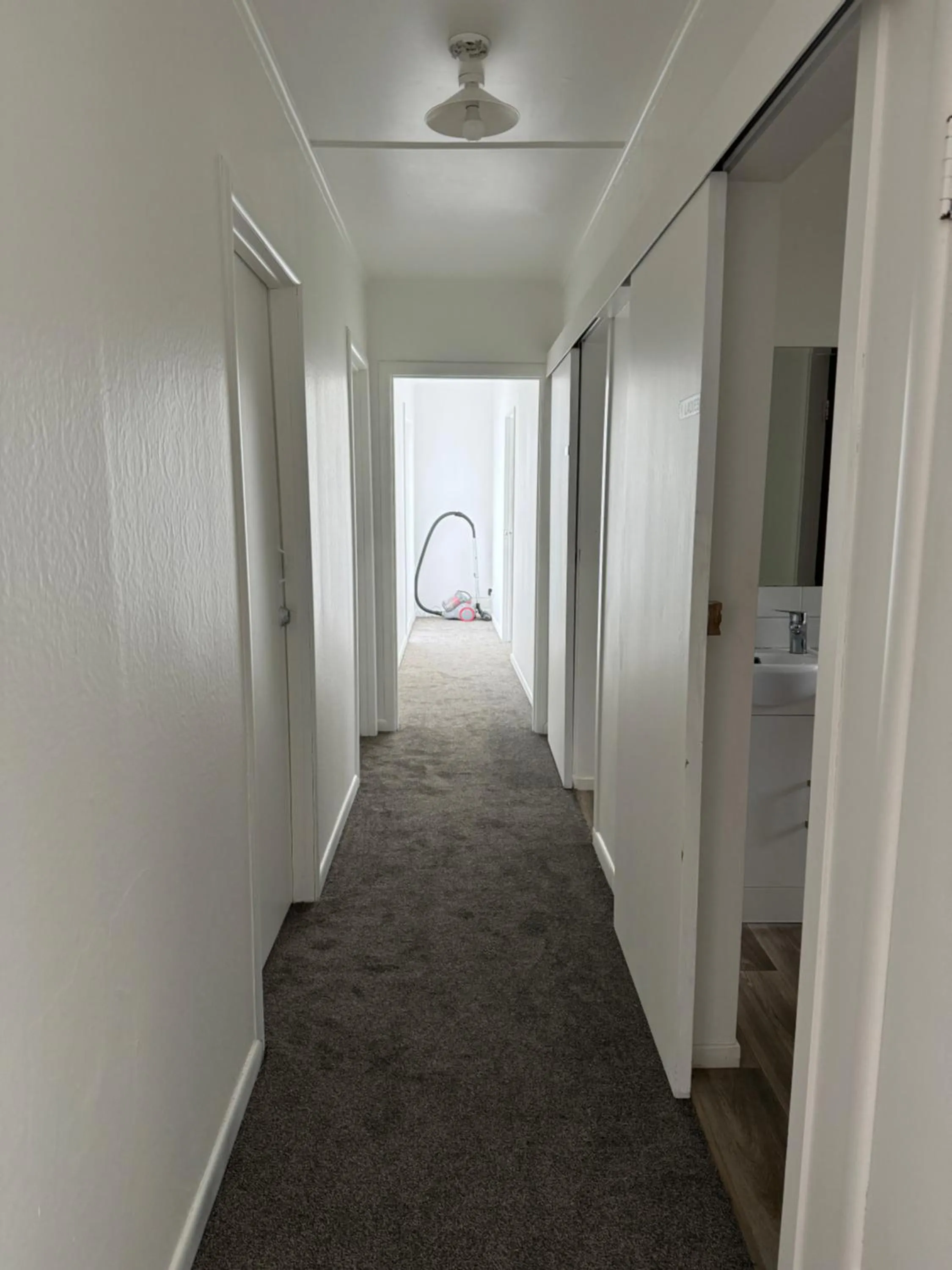 Rainbow Motel & Guest House