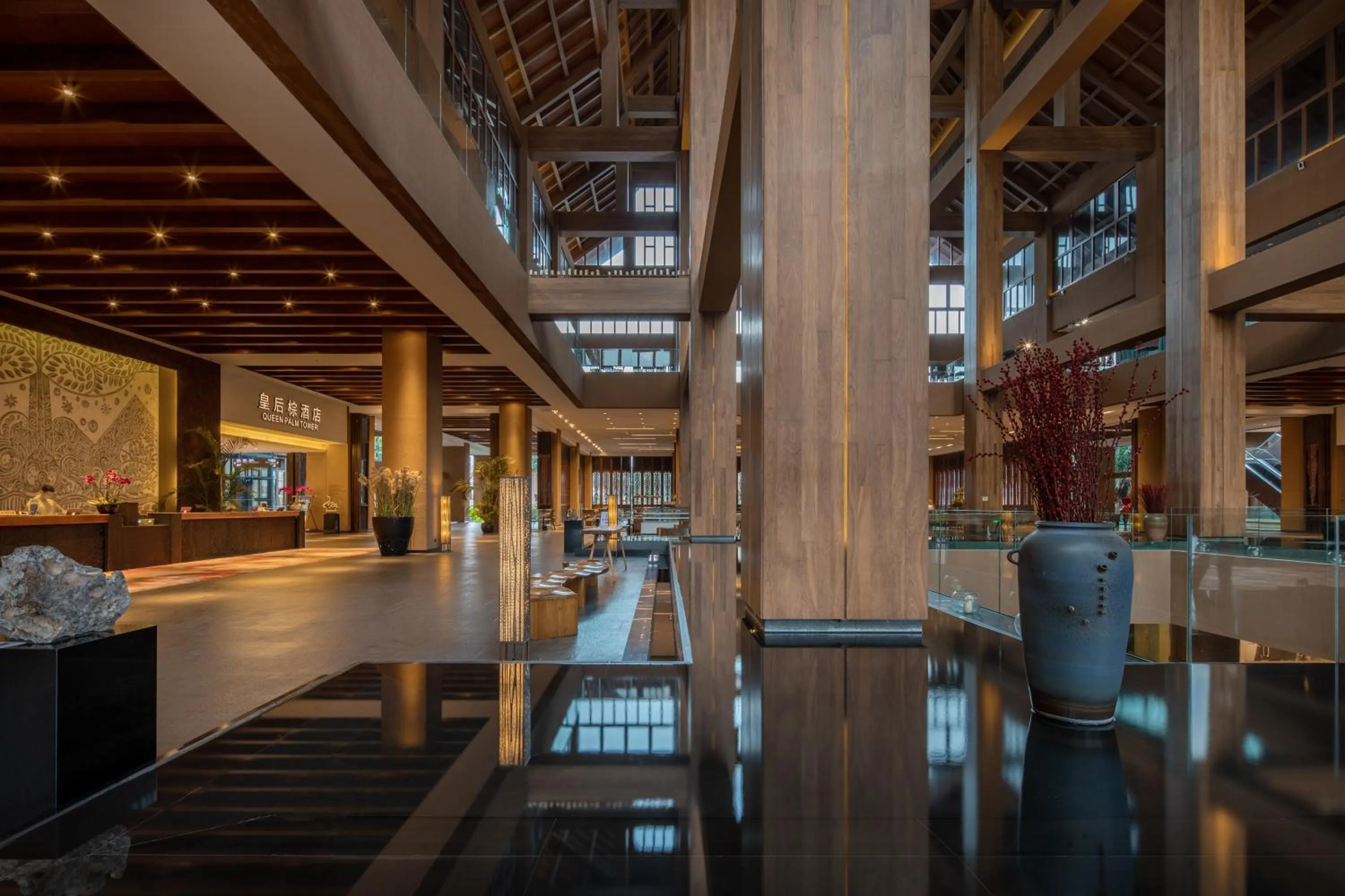 Lobby or reception in Mangrove Tree Resort World Sanya Bay- Queen Palm Towers