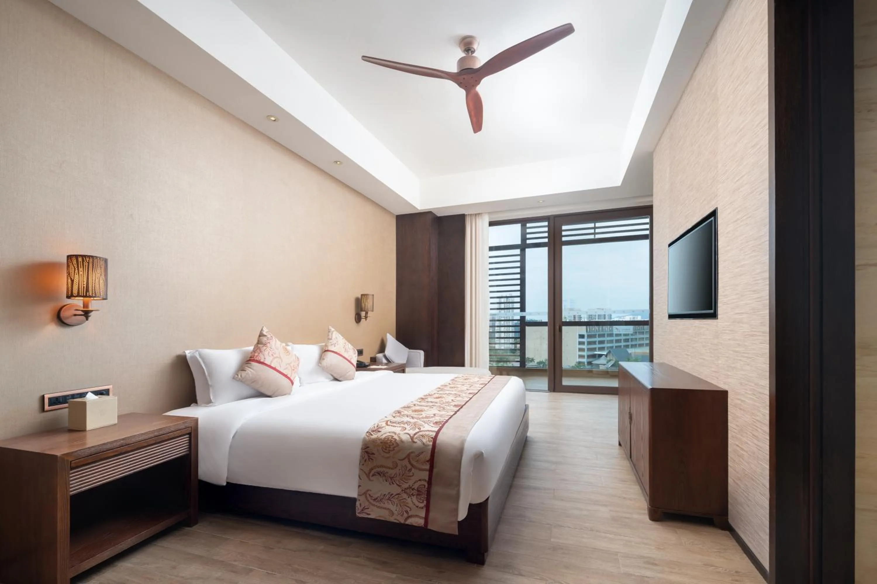 Bedroom, Bed in Mangrove Tree Resort World Sanya Bay- Queen Palm Towers