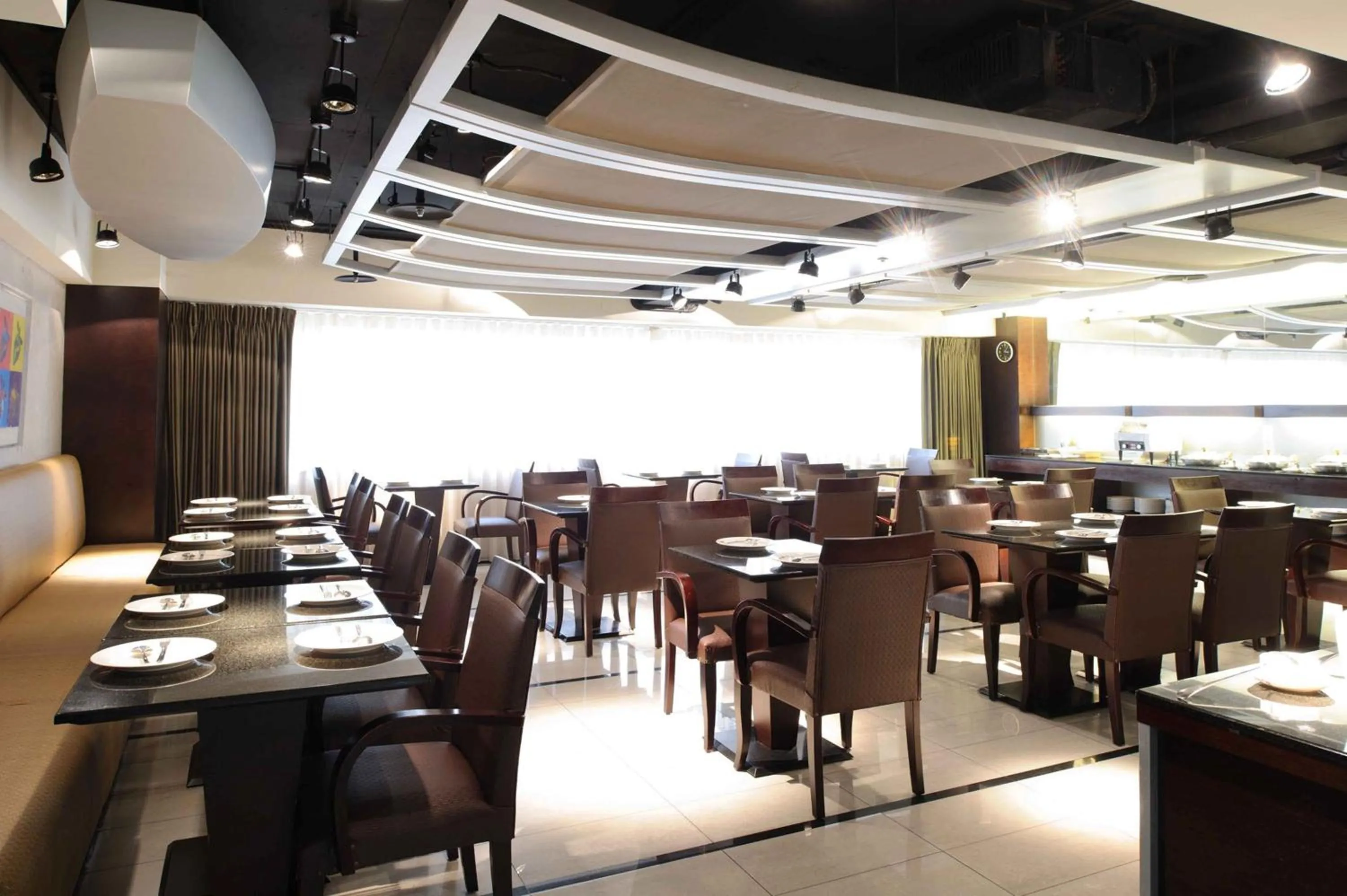 Restaurant/places to eat in K Hotel - Yunghe