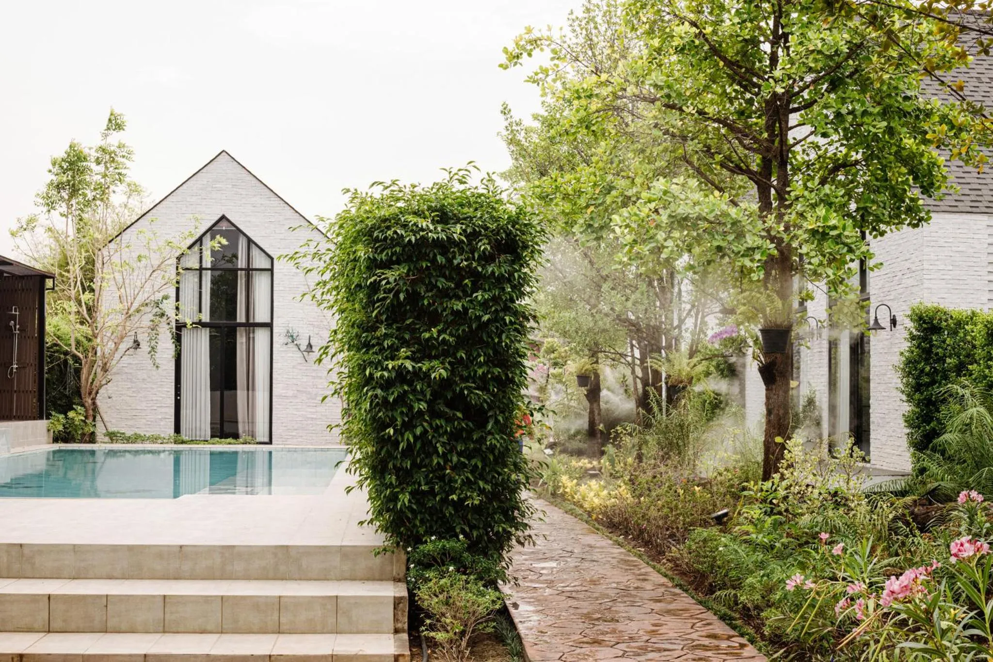 Swimming pool in Phuping Valley Resort